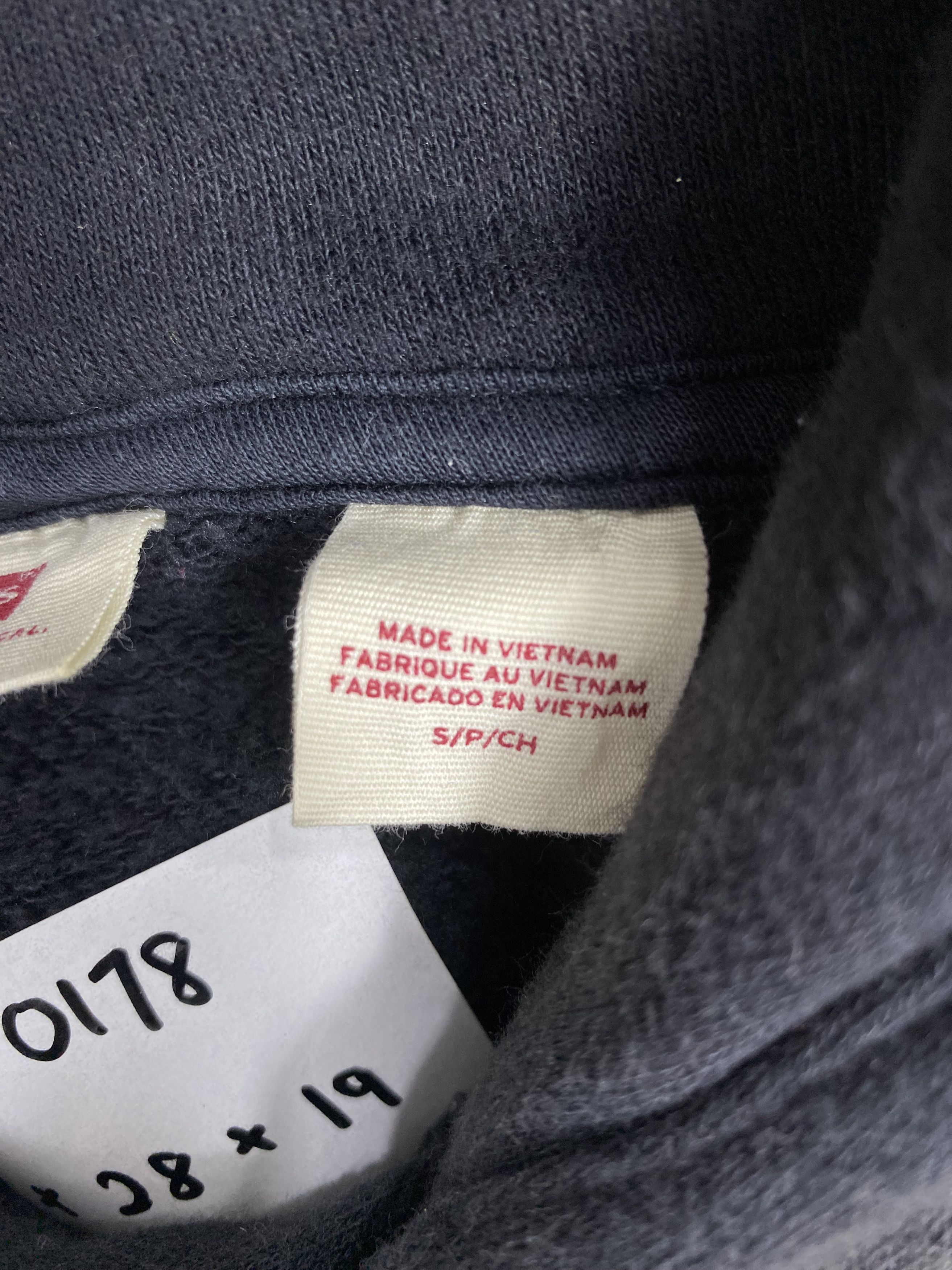 Levi's Vintage Levi's Hoodie Sweatshirts PS0178 Size US L / EU 52-54 / 3 - 14 Thumbnail