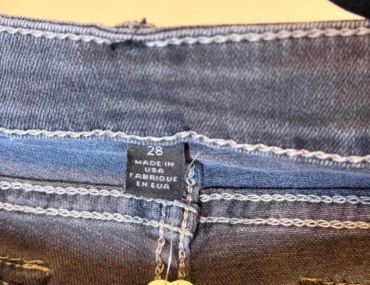True Religion True Religion Women's Gray Denim Shorts - Size 28 Size 28" / US 6 / IT 42 - 4 Thumbnail