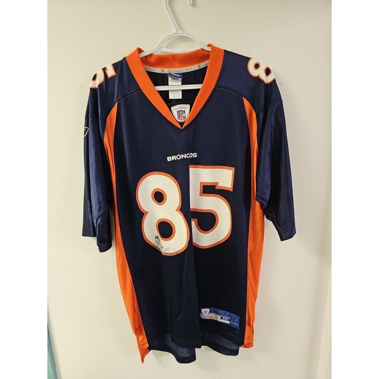 Reebok Reebok On Field Denver Broncos Ashley Lelie #85 Jersey Sz M Size US M / EU 48-50 / 2 - 1 Thumbnail
