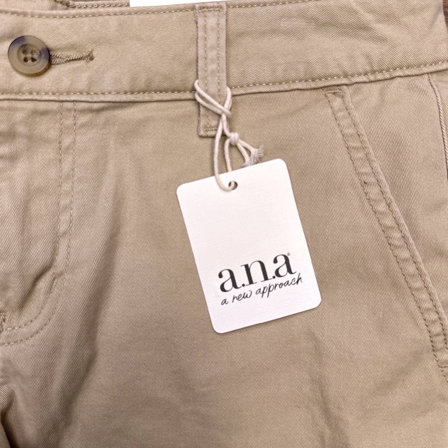 Vintage Ana a.n.a Mid Rise Midi Short Womens 2 Brown Cotton Spandex Twill Stretch Chino Zip Casual 6.5 In Inseam Womens Size 26" / US 2 / IT 38 - 3 Thumbnail