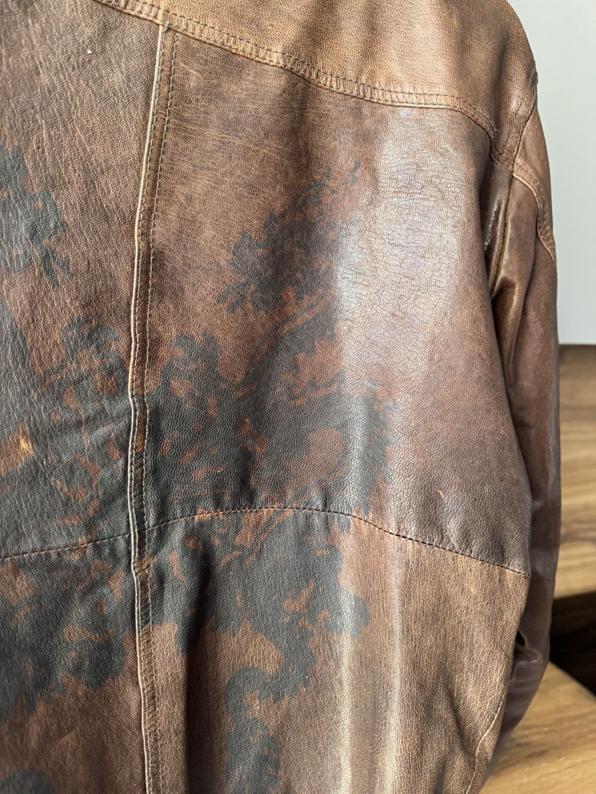 Hugo Boss × Vintage Rare Hugo Boss Goat Skin Shiny Dragon Print Leather Jacket Size US M / EU 48-50 / 2 - 11 Thumbnail