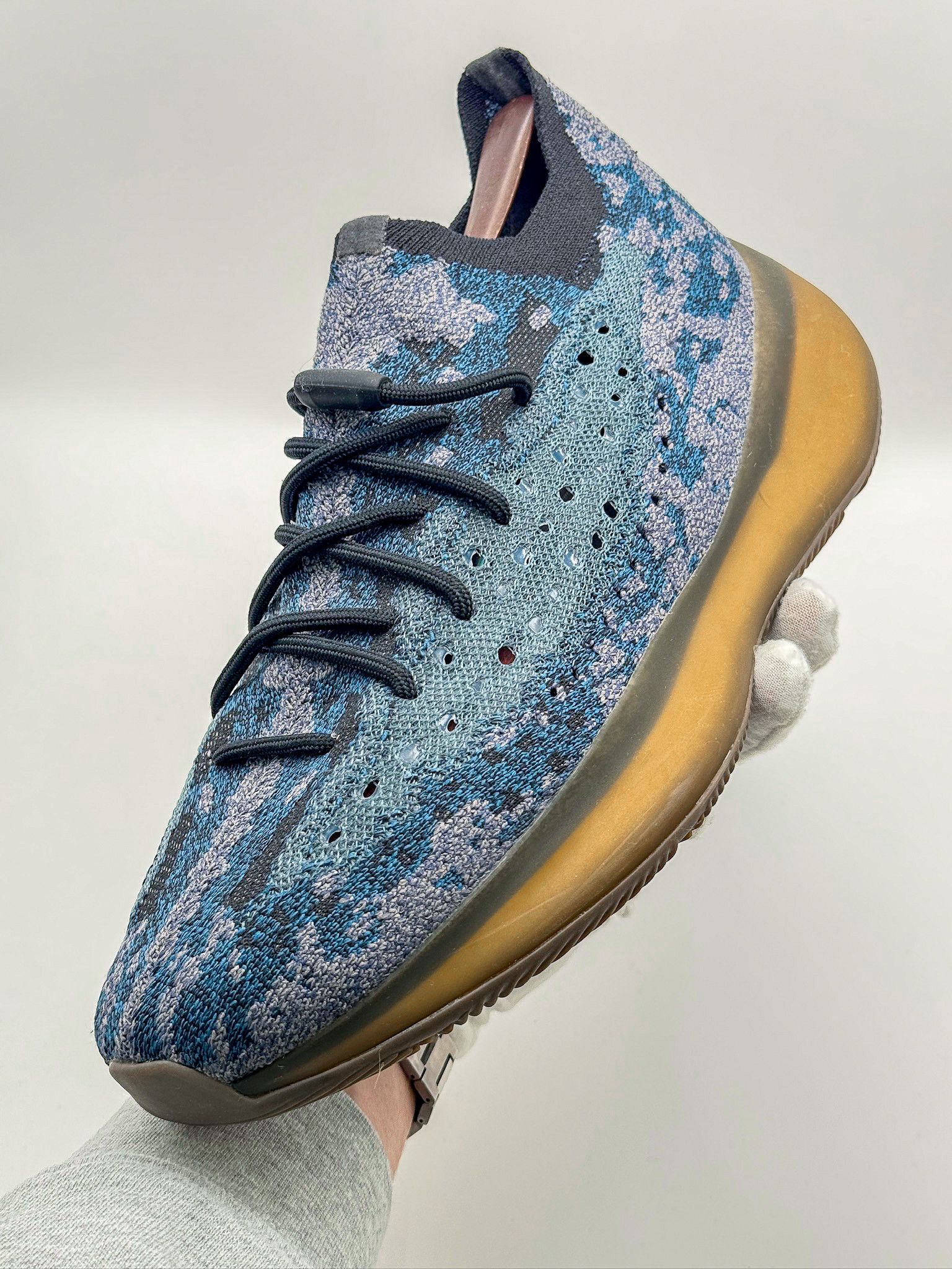 Adidas Adidas Yeezy 380 Blue Grey Speckled Gold Sole Sneakers Size US 12 / EU 45 - 8 Thumbnail