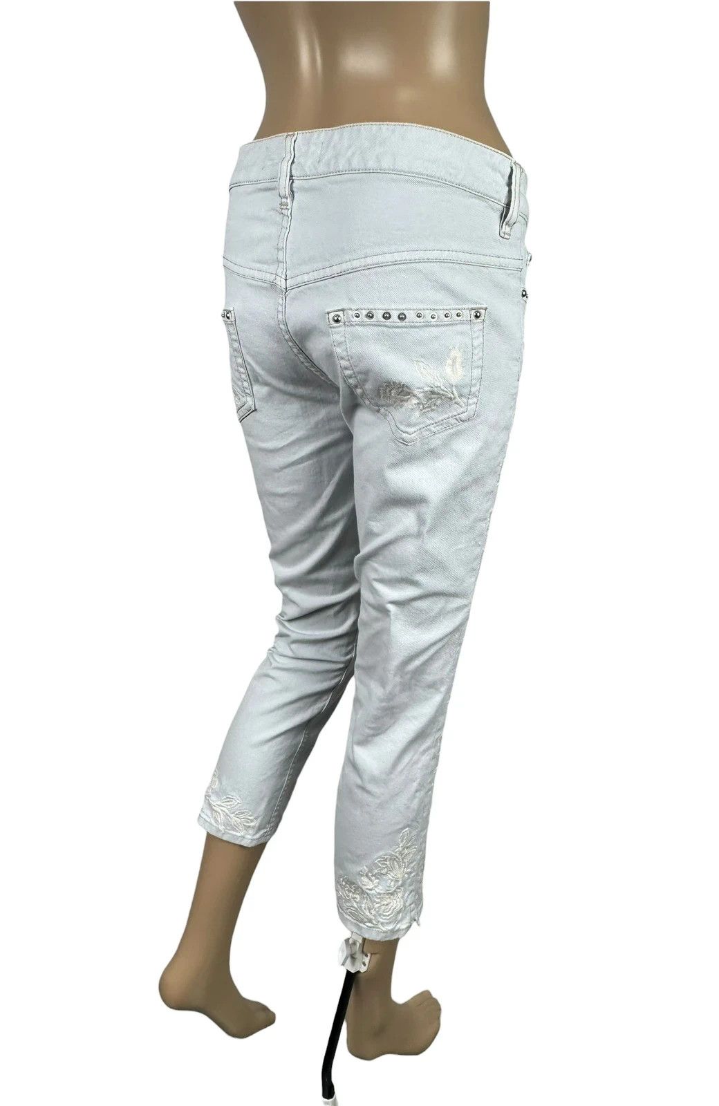 Isabel Marant Isabel Marant Crop Embroidery Jeans size 36 Size 26" / US 2 / IT 38 - 8 Thumbnail