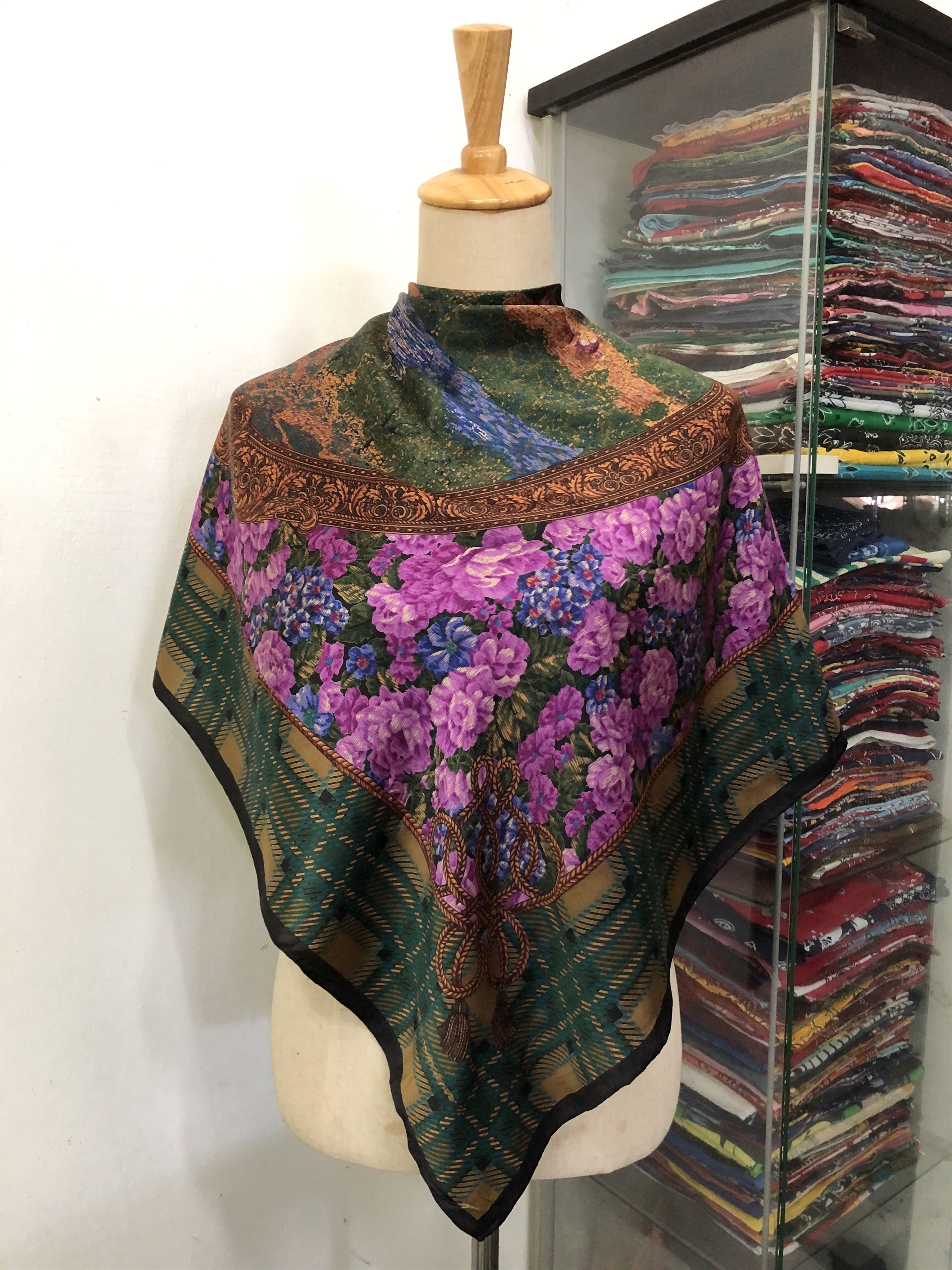 Vintage Vintage Kinloch Anderson Silk Scarf Size ONE SIZE - 1 Thumbnail