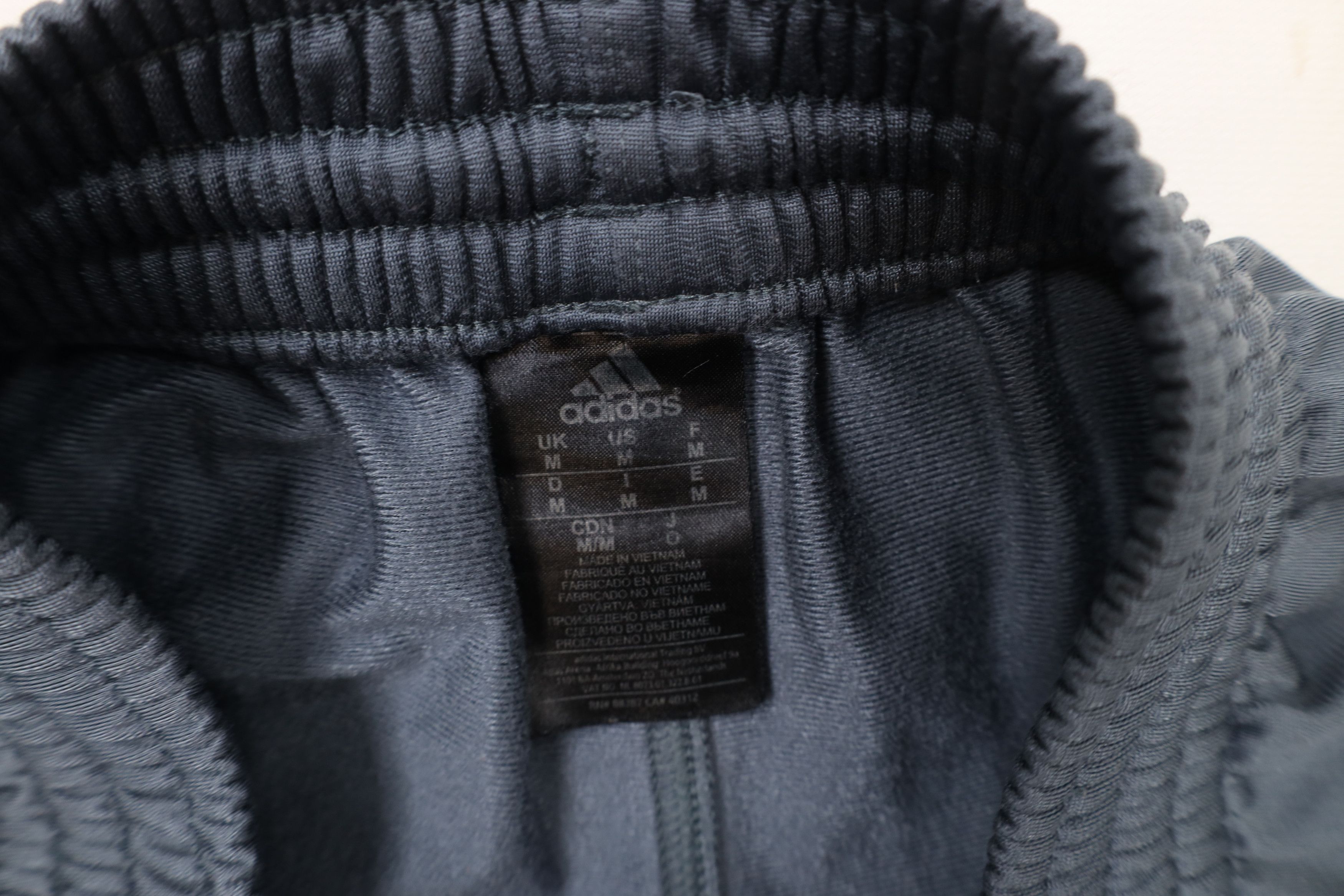 Vintage Vintage Y2K Adidas Striped Wide Leg Sweatpants Pants Gray Size US 34 / EU 50 - 8 Thumbnail