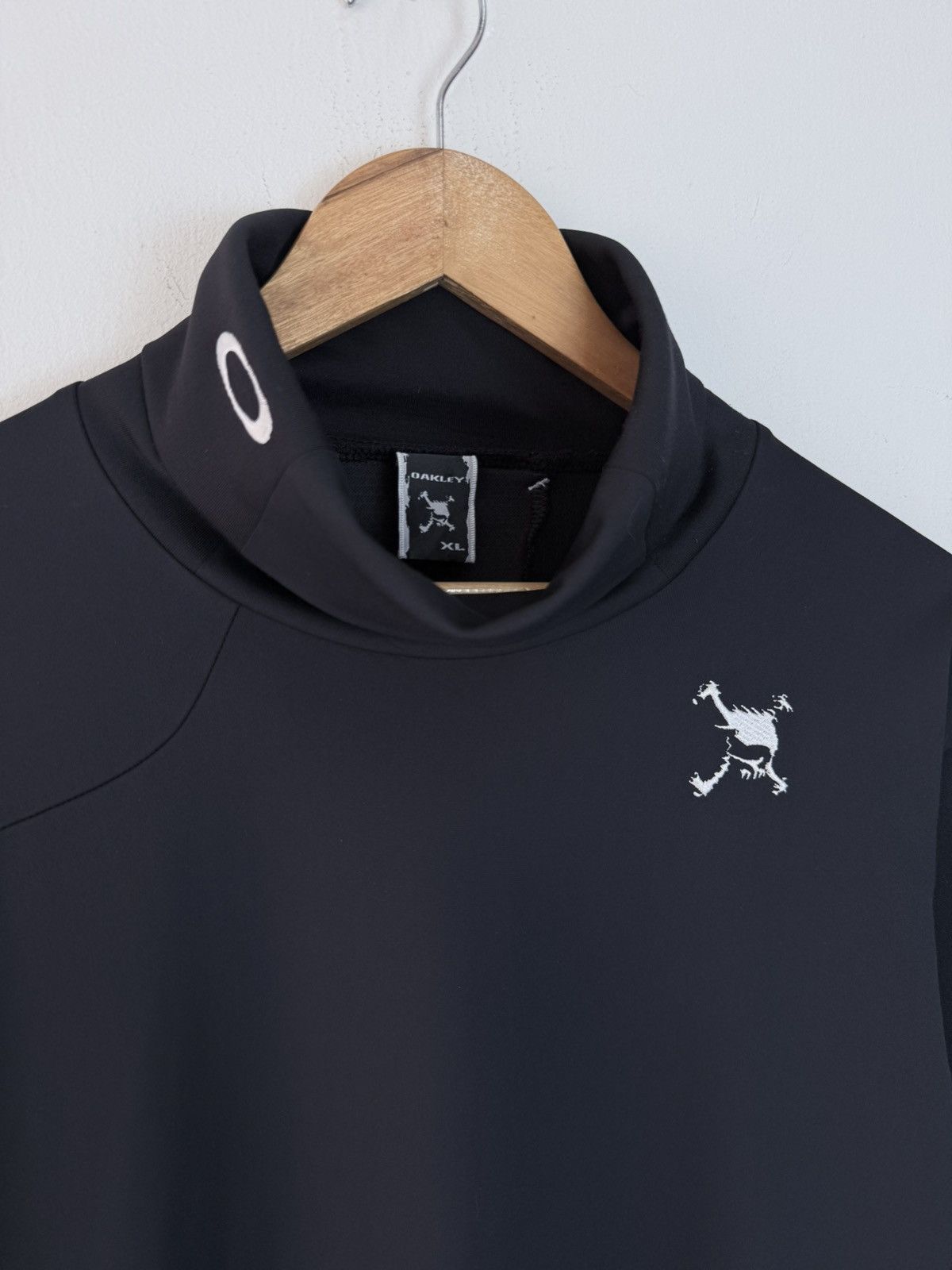 Oakley Oakley Y2K Gorpcore Style Turtleneck. Size US XL / EU 56 / 4 - 6 Thumbnail