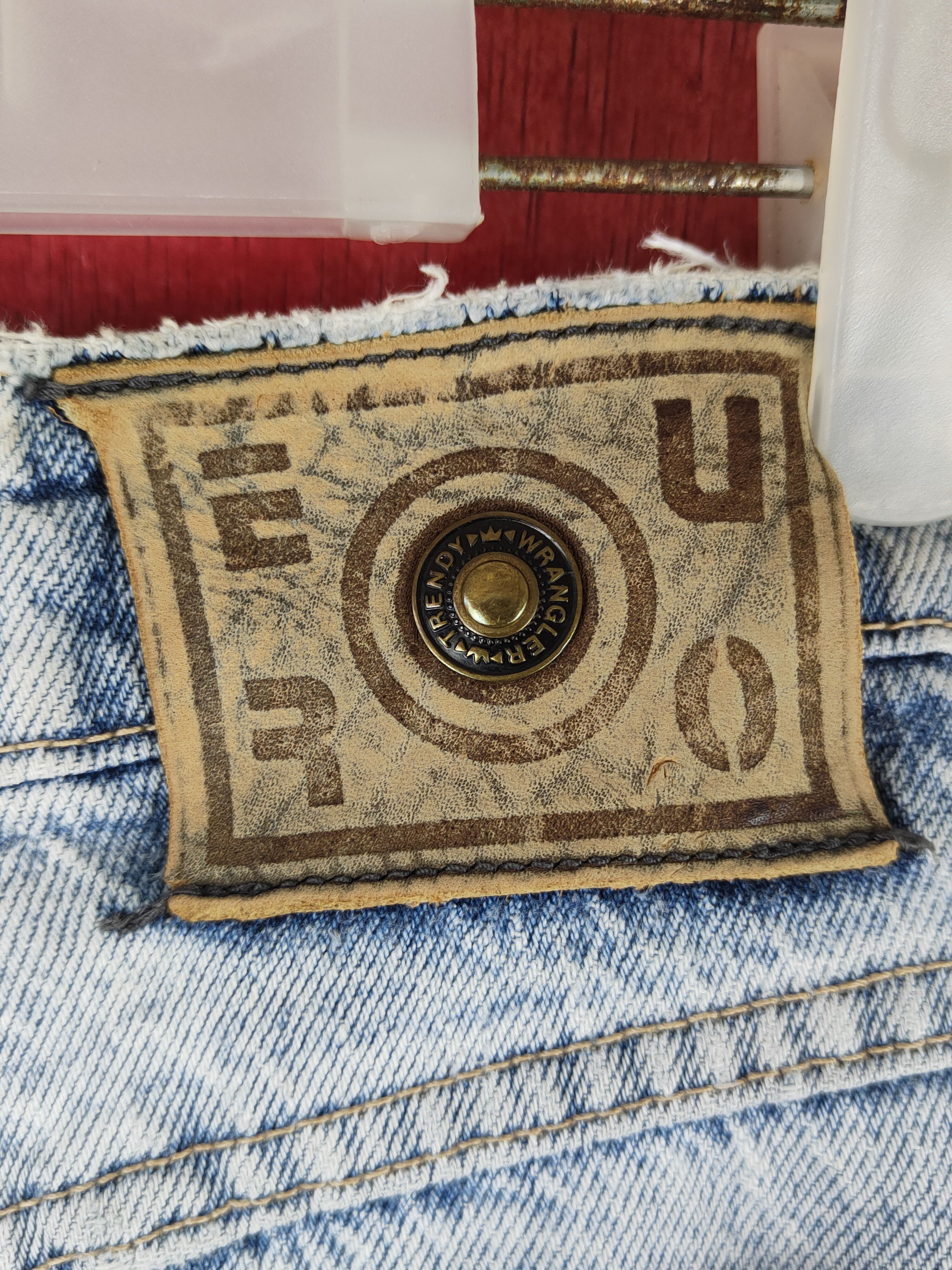 Vintage Wrangler Blue Faded Distressed Ripped Jeans #S1664 Size US 30 / EU 46 - 11 Thumbnail