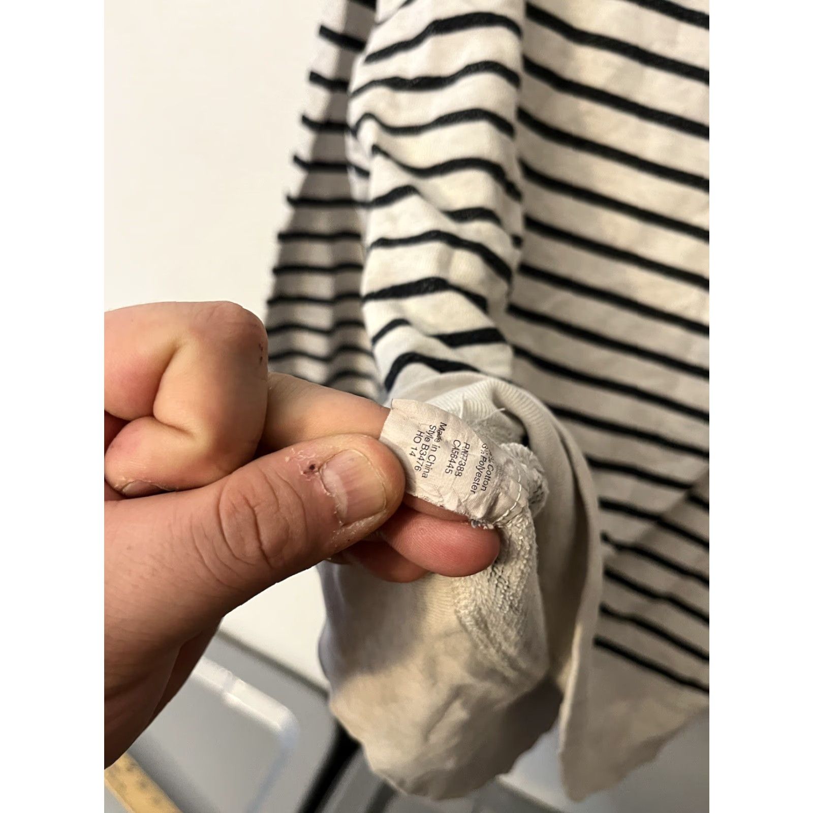 J.Crew J.Crew Cheers women’s Small long sleeve gray striped pullover sweatshirt Salud Sweatshirt Shirt Women Small Gray Striped Pullover Cheers Salud Size S / US 4 / IT 40 - 4 Thumbnail