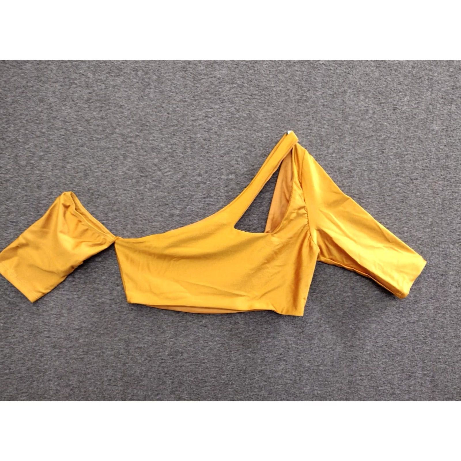Soffe Codigo Crop Top Women's S Off Yellow One Shoulder Cut Out Top Size S / US 4 / IT 40 - 2 Thumbnail