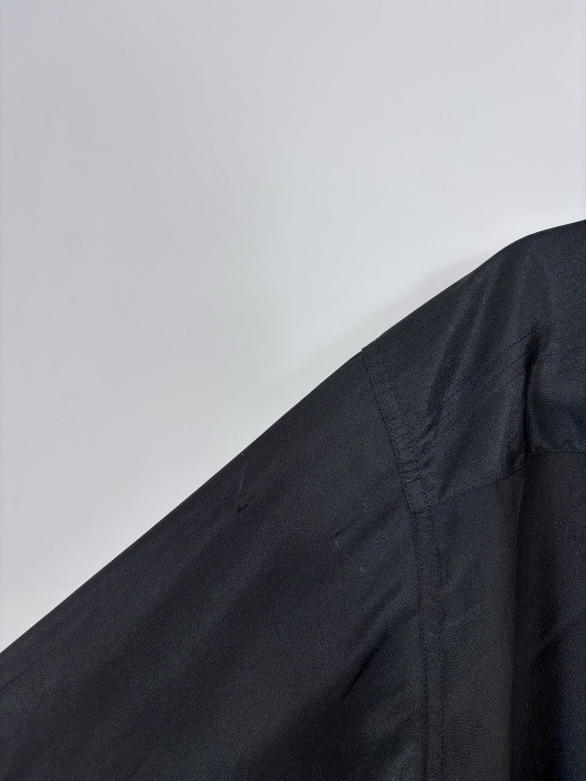 Pierre Balmain Vintage Pierre Balmain Men’s Black Short Sleeve Shirt Size US XL / EU 56 / 4 - 24 Thumbnail