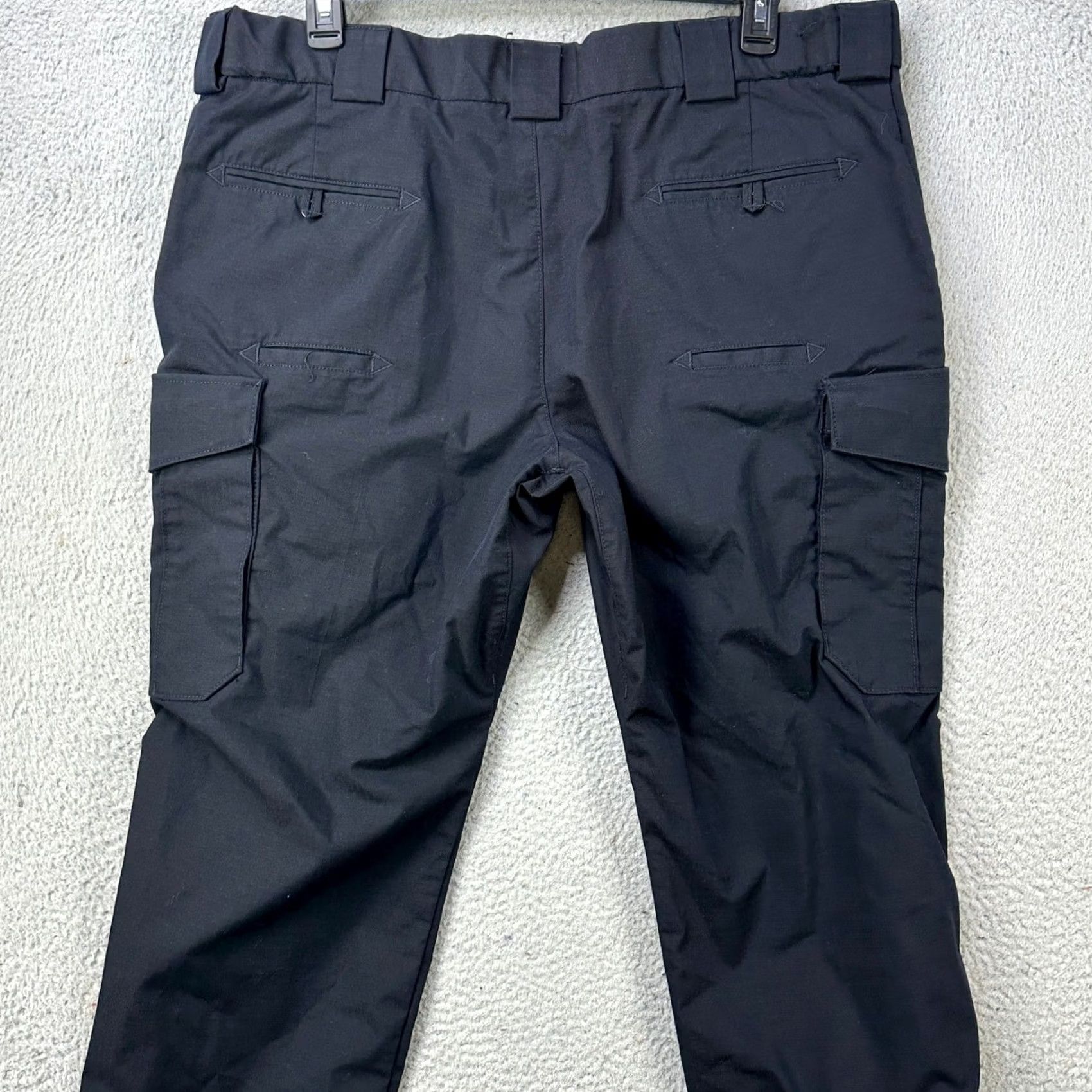 Vintage 5.11 Tactical Pants Cargo Mens 42 Black Workwear Straight Leg Flat Front Outdoor Casual Modern Size US 42 / EU 58 - 2 Thumbnail