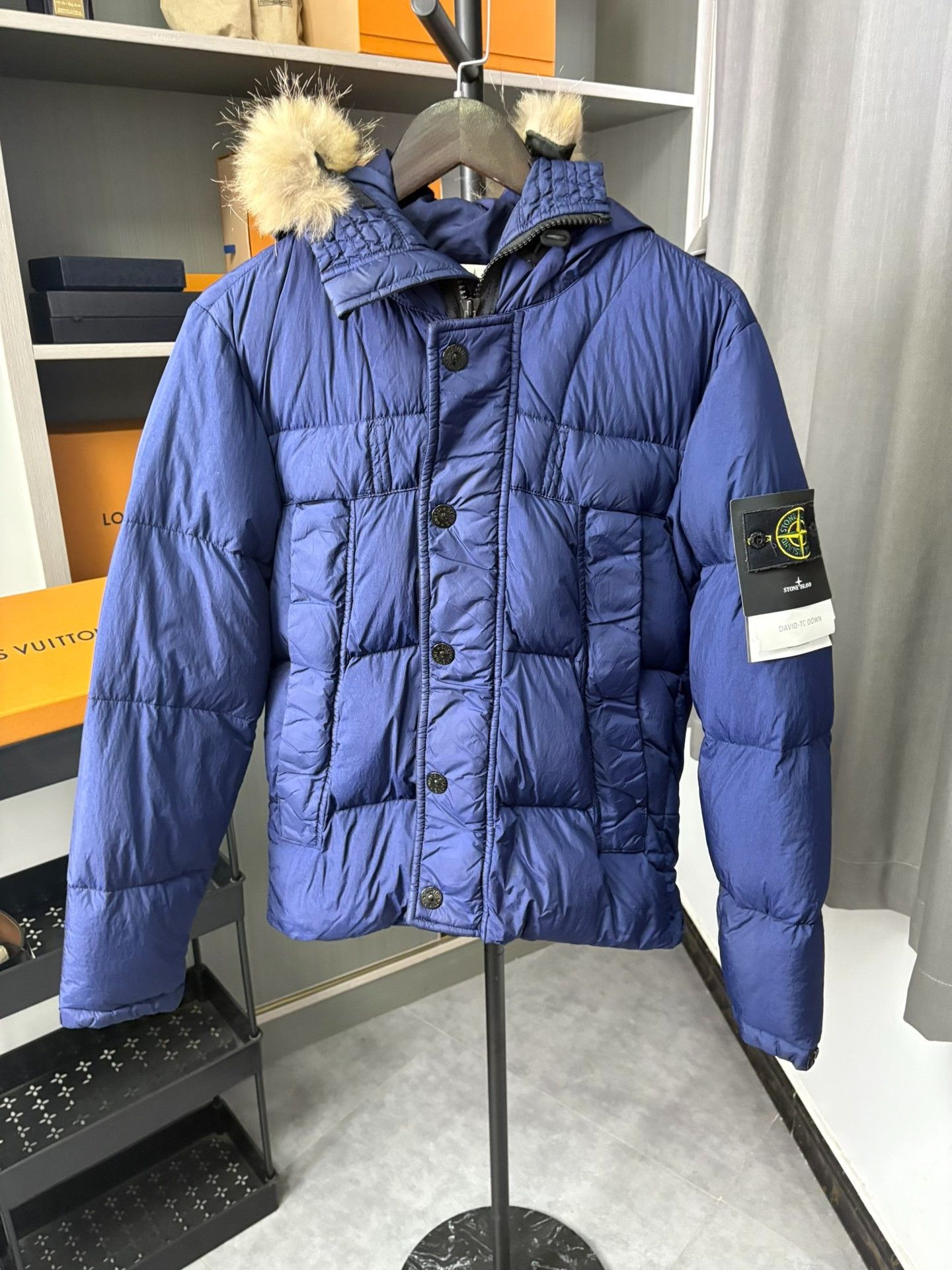 Stone Island Stone Island Down Blue Heavy Coat S Men Size US S / EU 44-46 / 1 - 1 Thumbnail