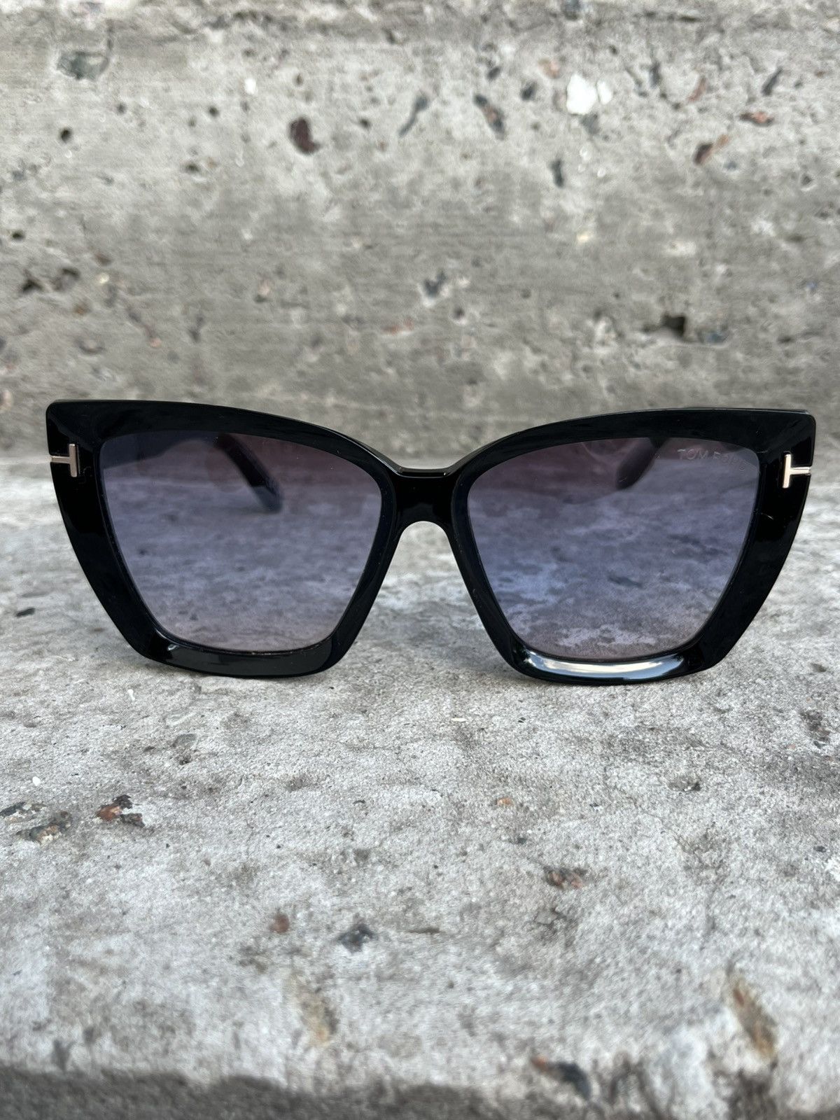 Tom Ford Tom Ford Scarlet-02 TF920 Sunglasses Size ONE SIZE - 3 Thumbnail