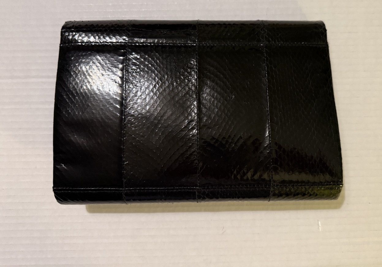 Other Vanna White RARE Vtg Black Snakeskin Clutch w Chain Handbag Size ONE SIZE - 4 Thumbnail