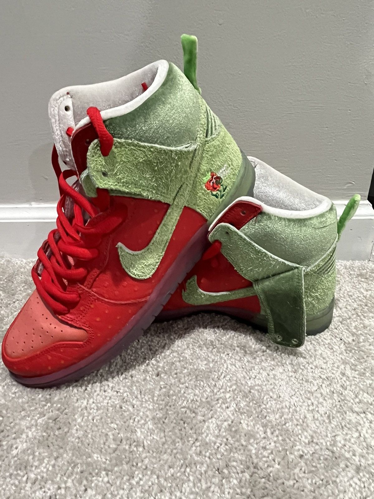 Nike Nike dunk SB high “strawberry cough” Size US 8 / EU 41 - 1 Thumbnail
