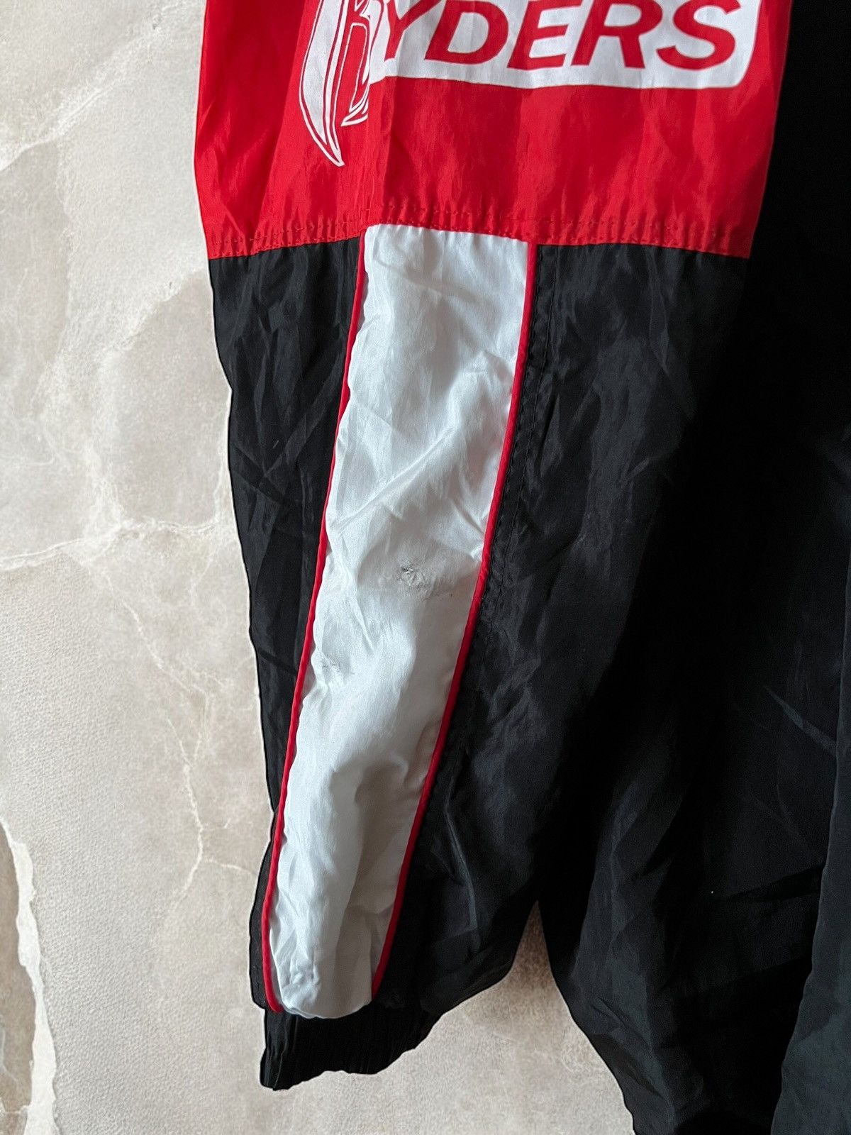 Rap Tees × Ruff Ryders × Vintage RUFF RYDERS VINTAGE Hooded JACKET RAP windbreaker waterproof Size US XL / EU 56 / 4 - 8 Thumbnail