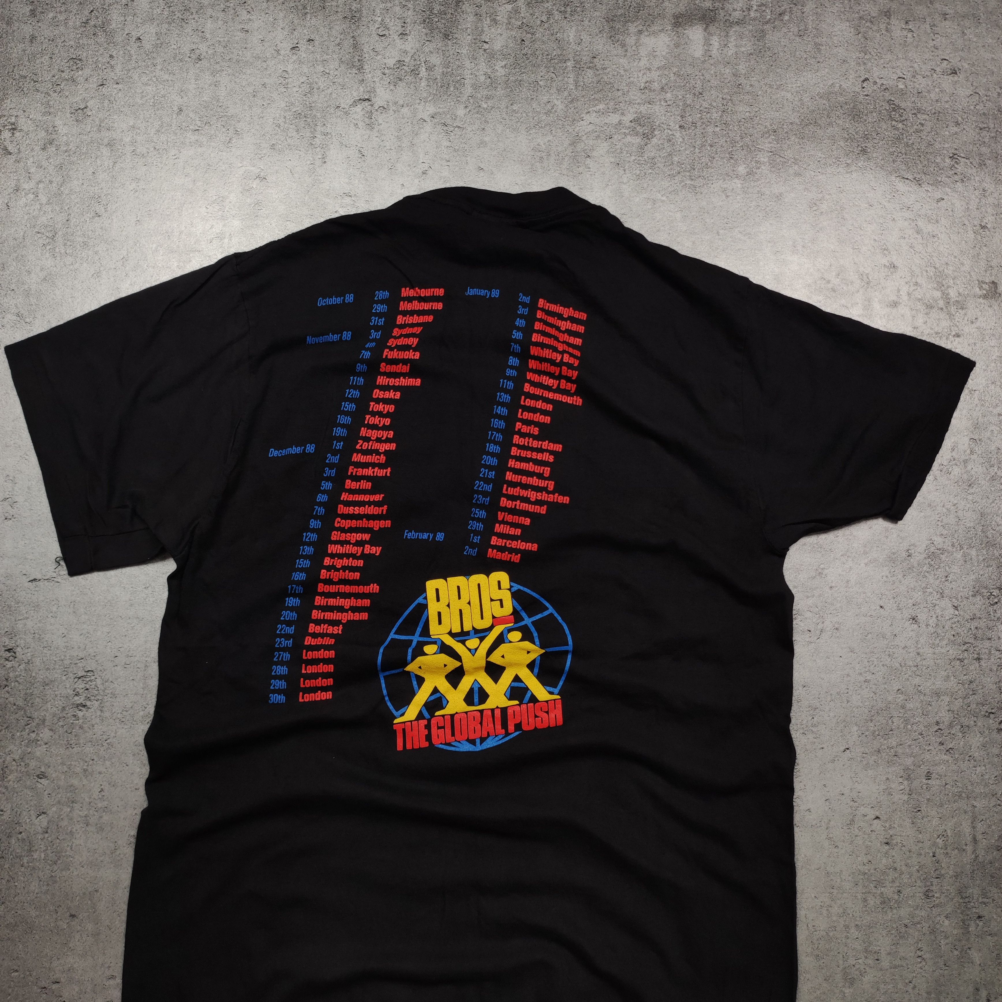 Vintage Vintage 1988 Bros The Global Push World Tour Promo Tee Size US L / EU 52-54 / 3 - 8 Thumbnail