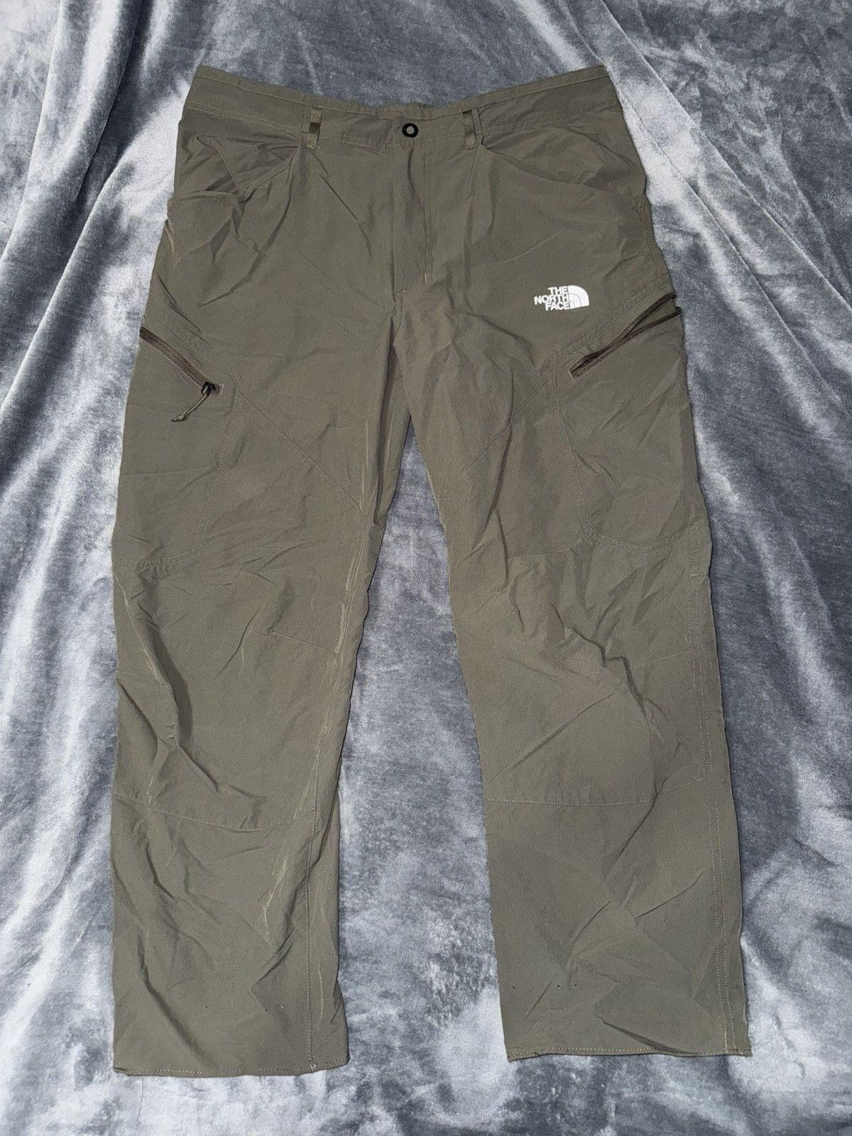 The North Face North Face Cargo Olive Green Size US 34 / EU 50 - 1 Thumbnail