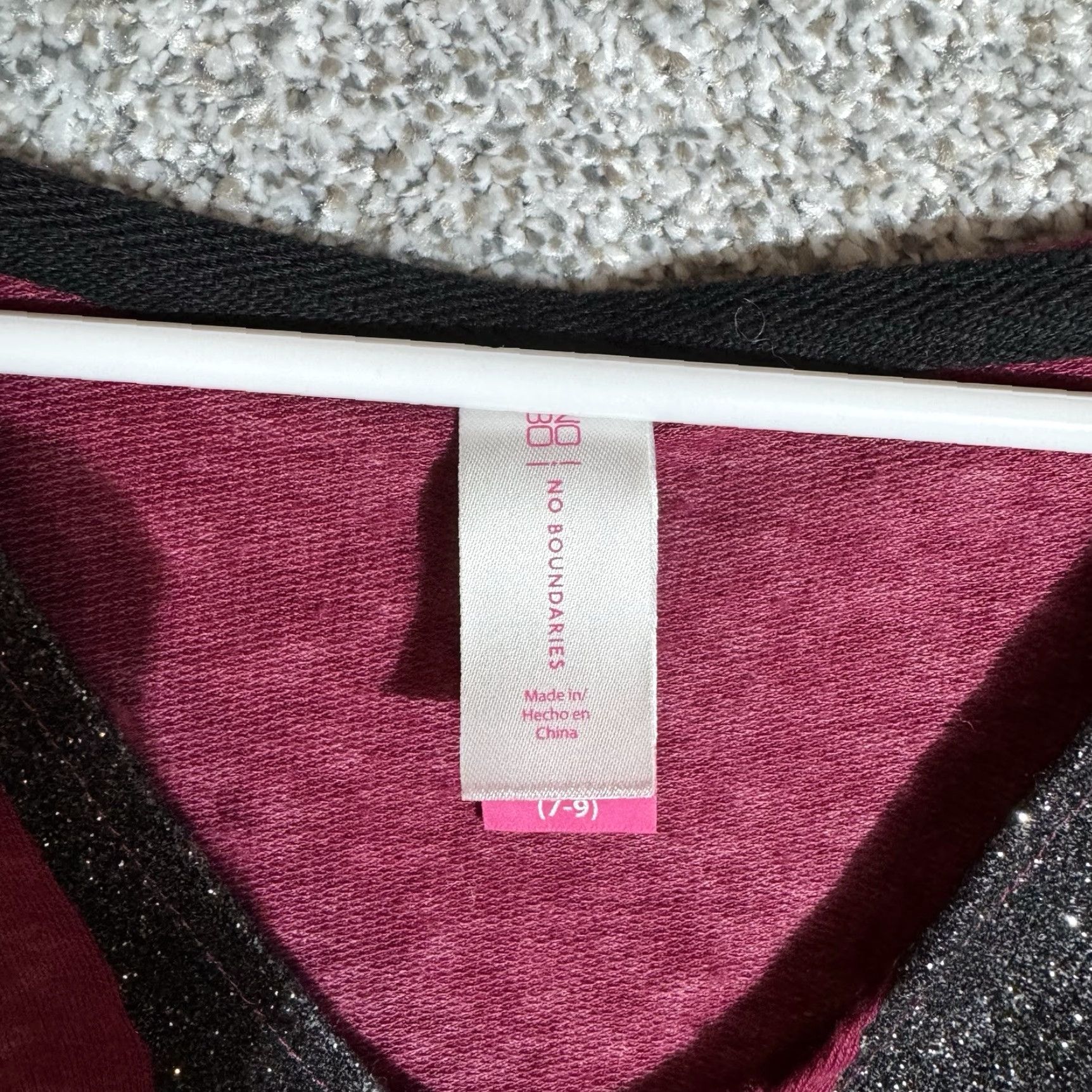 Vintage No Boundaries Hoodie Womens Medium Sparkly Graphic Shirttail Jogger Sweatshirt Size M / US 6-8 / IT 42-44 - 5 Thumbnail