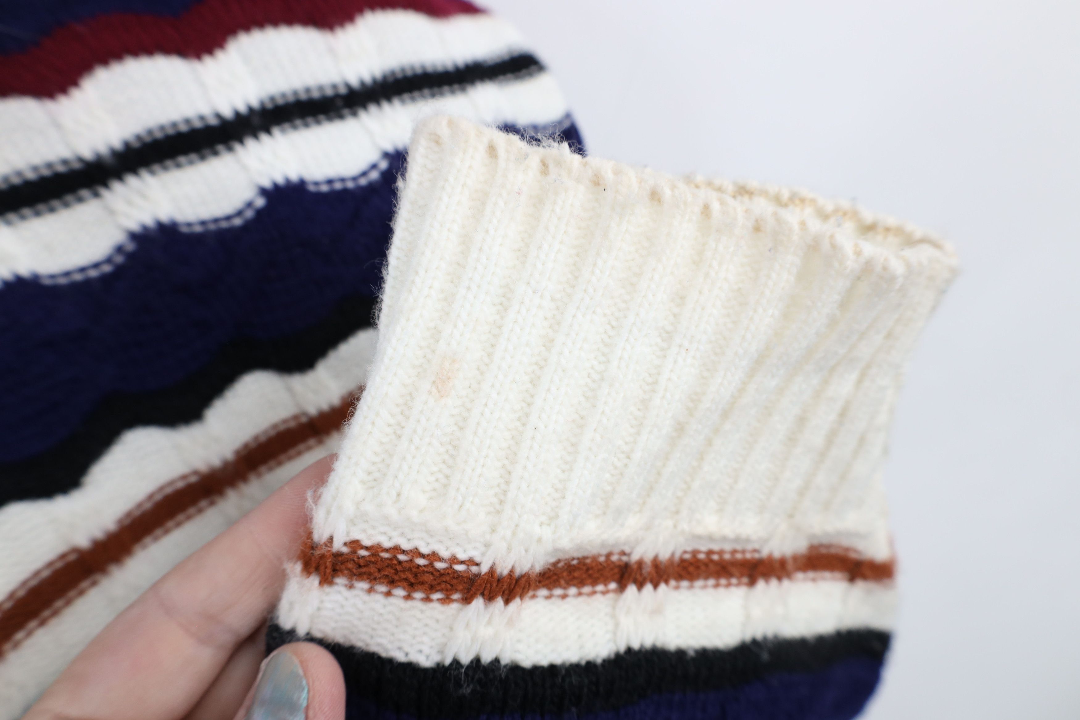Vintage Vintage 90s Coogi Style Rainbow Striped Knit Sweater USA Size US L / EU 52-54 / 3 - 4 Thumbnail
