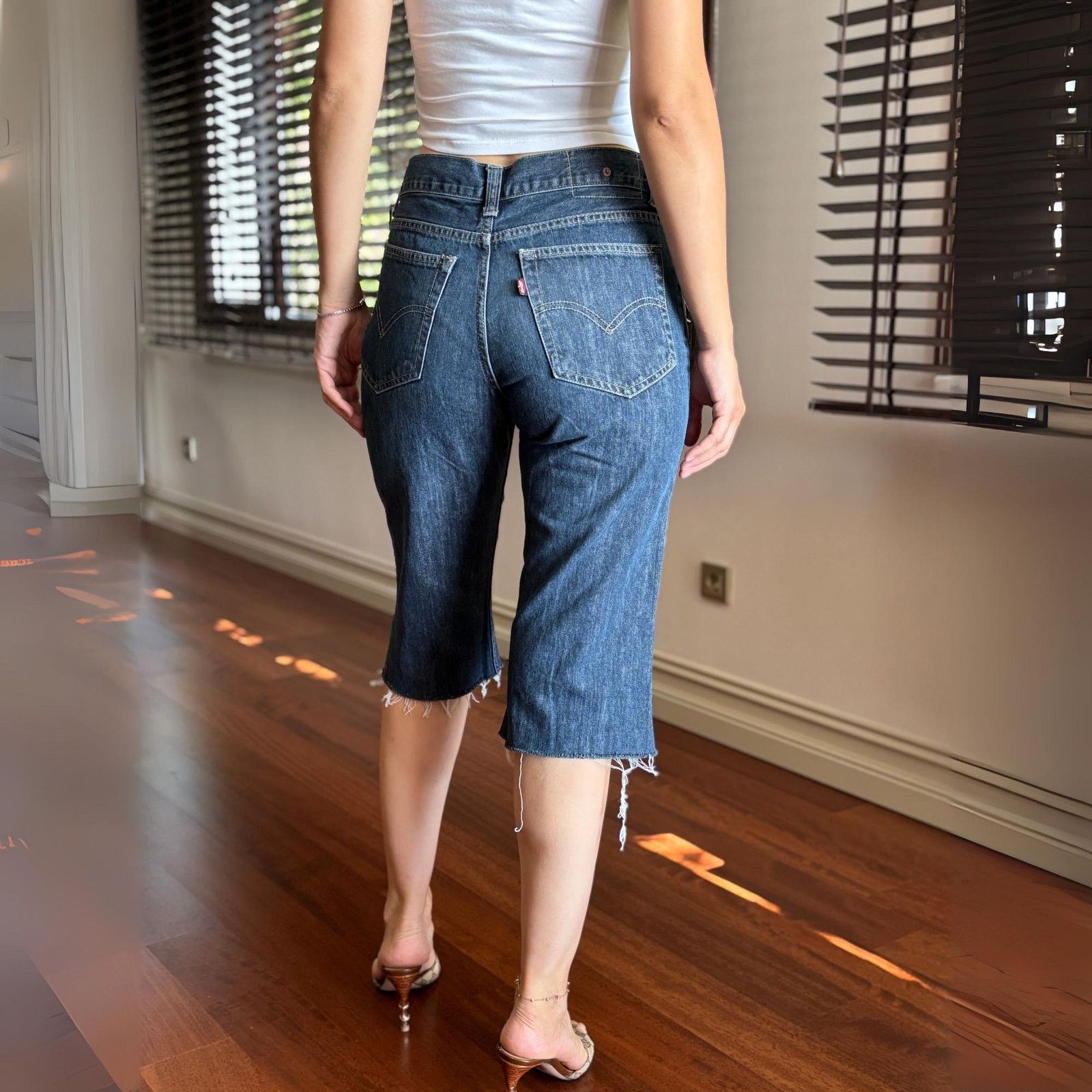 Levi's Levi's W30 Double Red Tab Y2K Cut-Off Capri Denim Shorts Size US 30 / EU 46 - 1 Thumbnail