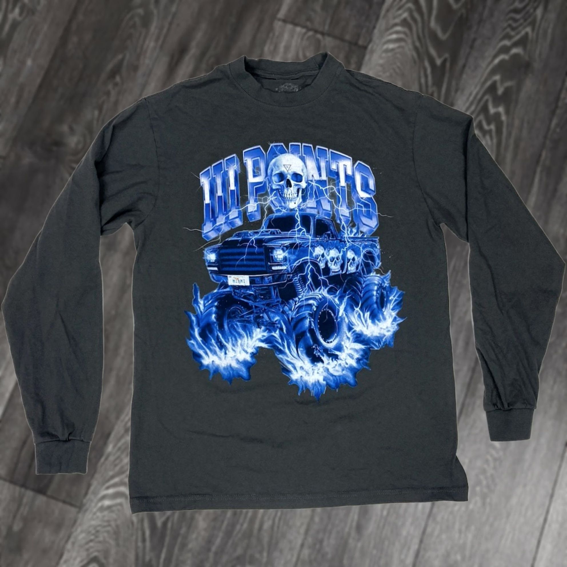 Vintage III Points Festival Skull Graphic T-shirt Men Large Long Sleeve Crew Neck Black Cotton Size US L / EU 52-54 / 3 - 1 Thumbnail