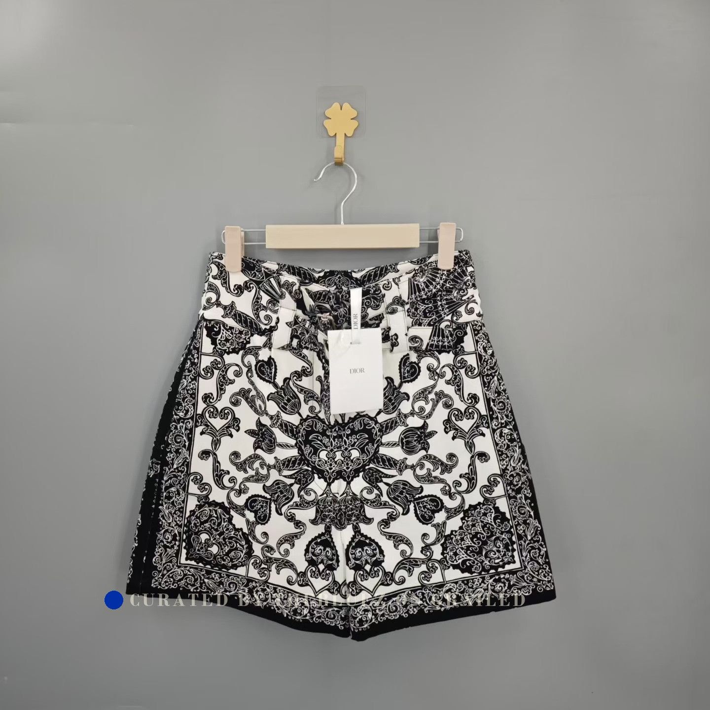 Dior Dior Runway Black White Vintage Print Shorts Size 36" / US 14 / IT 50 - 1 Thumbnail
