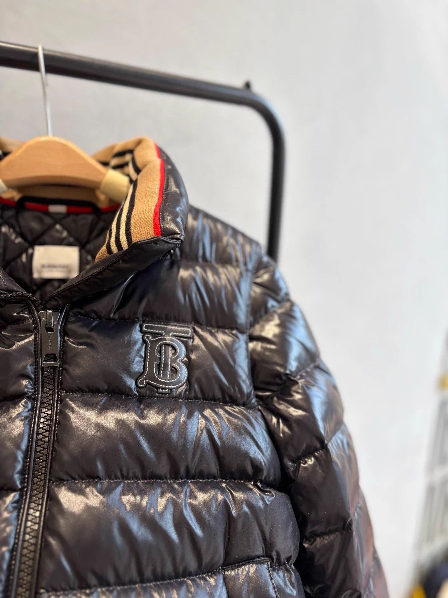 Burberry Burberry Black Puffer Detachable Sleeves Vest M Deadstock Size US M / EU 48-50 / 2 - 5 Thumbnail