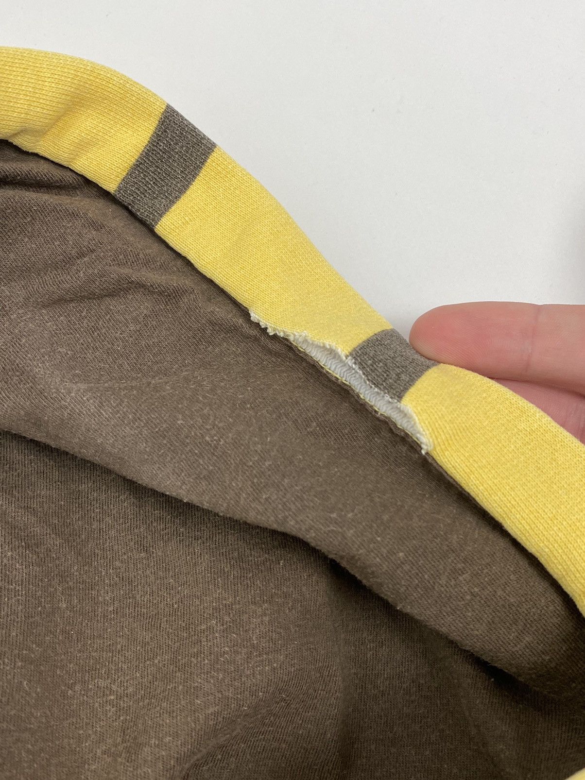 Carhartt Y2K Vintage Carhartt Bee Stripe Chill Sweat Hoodie Size US M / EU 48-50 / 2 - 4 Thumbnail