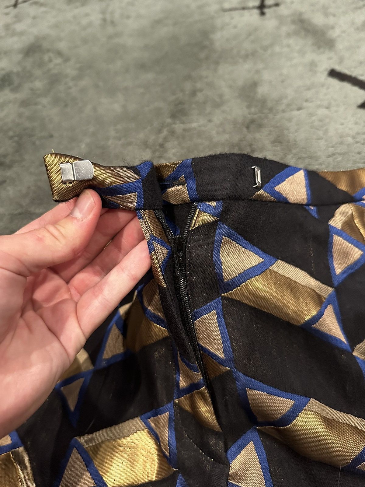 Dries Van Noten SS18 Dries Van Noten Gold/Blue Brocade Patterned Trousers Size 30" / US 8 / IT 44 - 9 Thumbnail