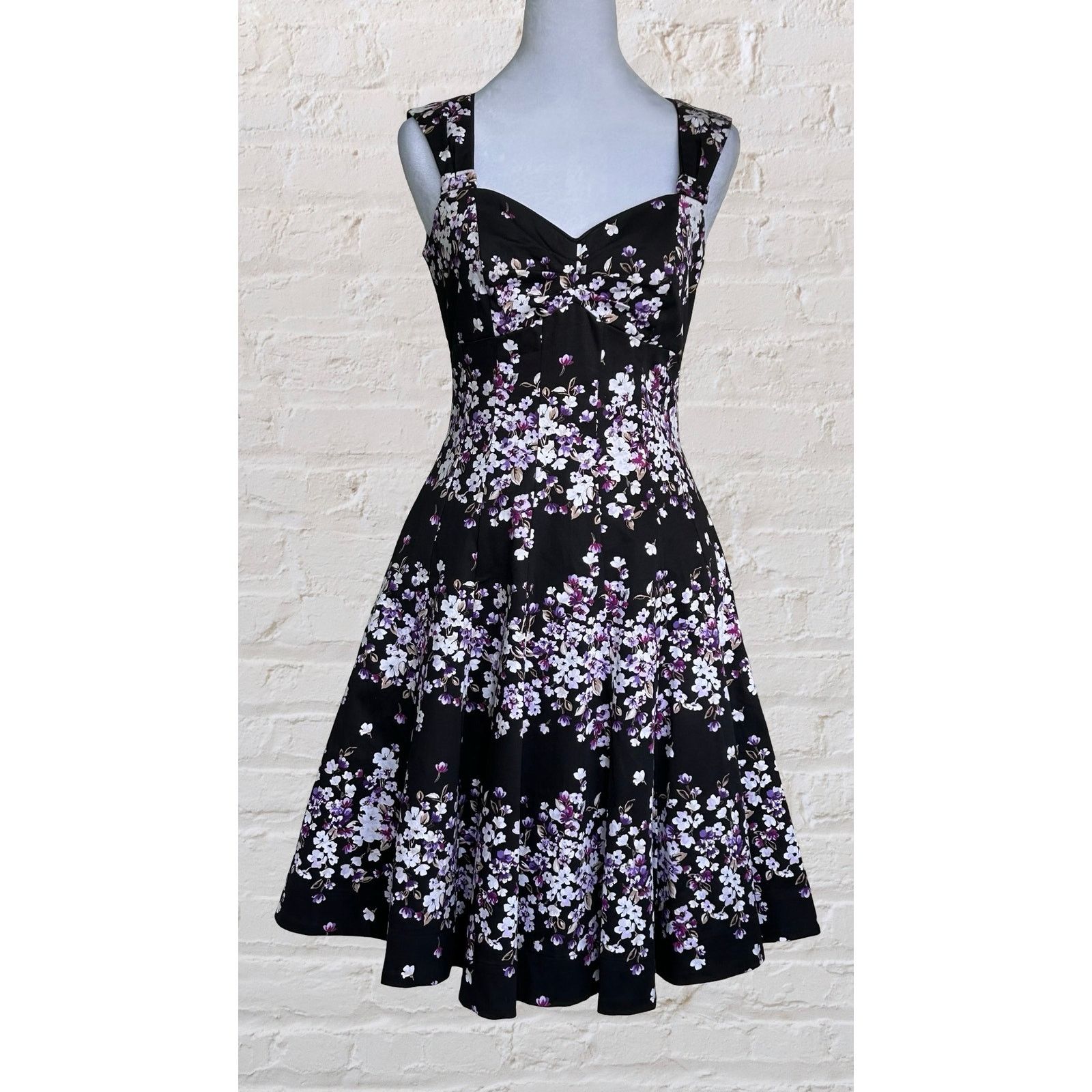 chinese dress ladies White House Black Market Women's Black Sleeveless Gold Button Detail A –  Picky Thrifter main image 0