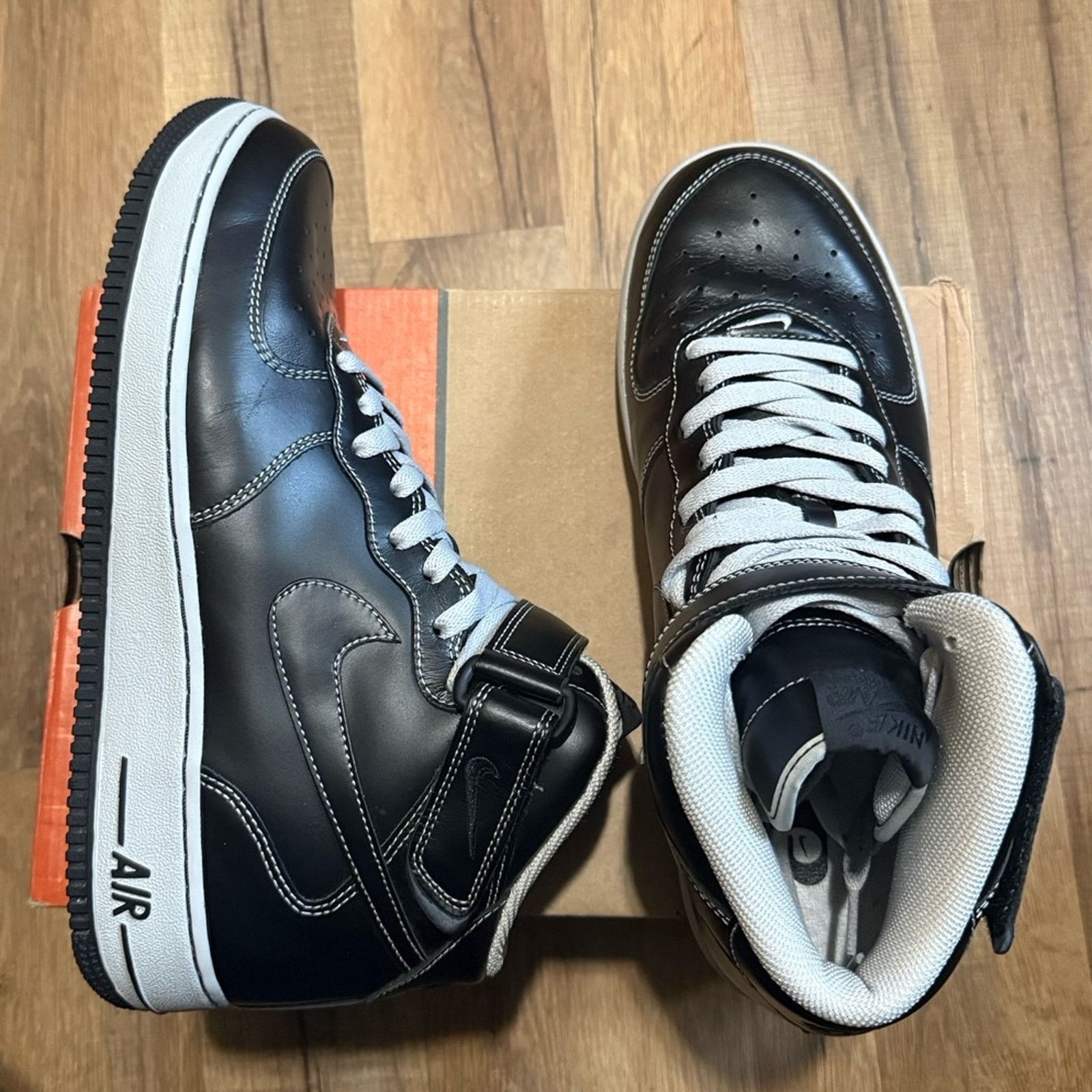 Nike 2006 Nike Air Force 1 Mid White Contrast Stitch Black Size US 10.5 / EU 43-44 - 4 Thumbnail