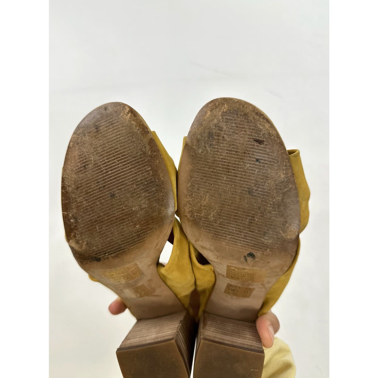 Madewell MADewell Yellow Leather Strappy Sandals Women’s 8 Block Heel Size US 8 / IT 38 - 8 Thumbnail