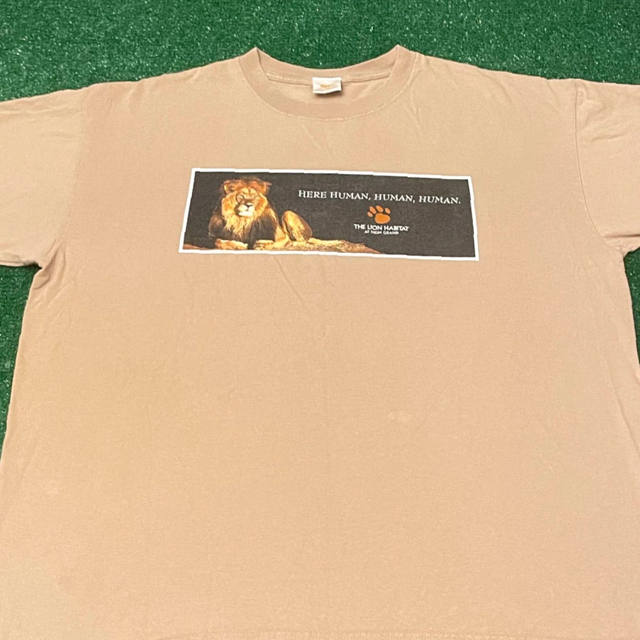 Vintage VINTAGE MGM Grand Las Vegas Lion Exhibit Here Human VTG Shirt Mens XL Brown 90s Animals Humor 1990s Mens Size US XL / EU 56 / 4 - 4 Thumbnail