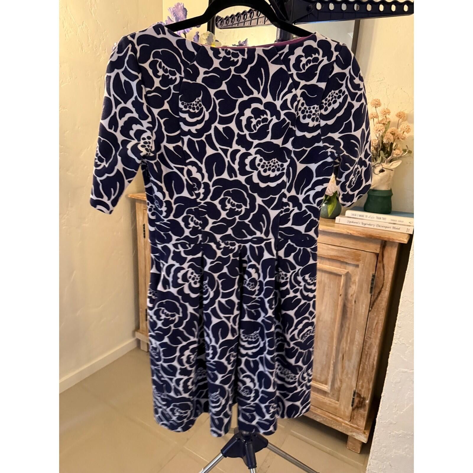 Boden Boden Navy Blue Floral Fit & Flare Dress Short Sleeve Size 8 Size M / US 6-8 / IT 42-44 - 6 Thumbnail