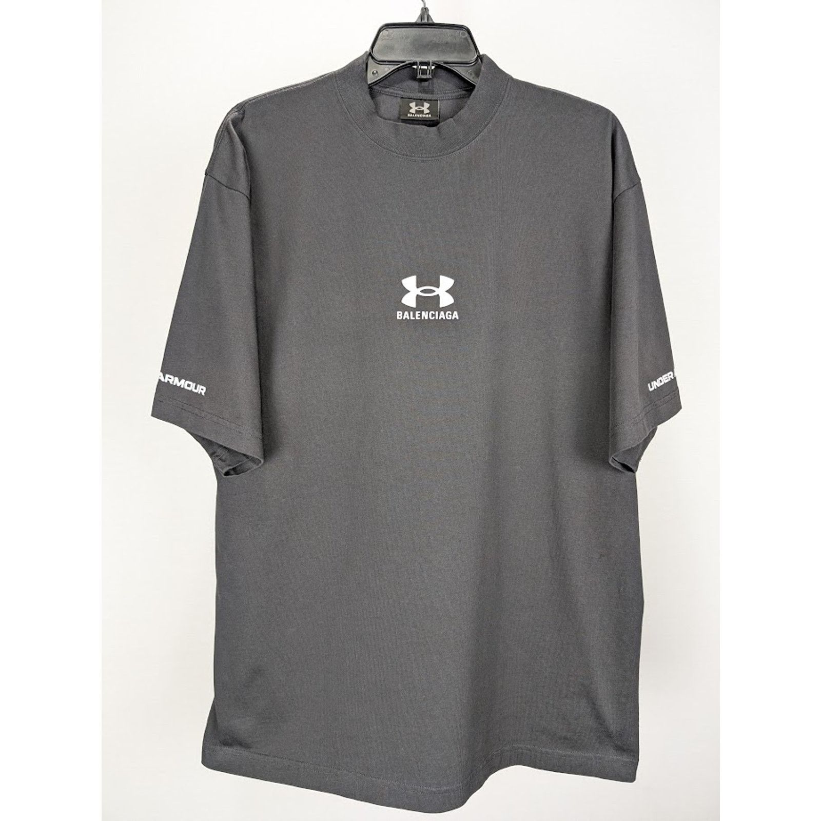 Balenciaga o1rshd1 Under Armour Print Vint Medium Fit T-Shirt in Black Size US S / EU 44-46 / 1 - 2 Thumbnail