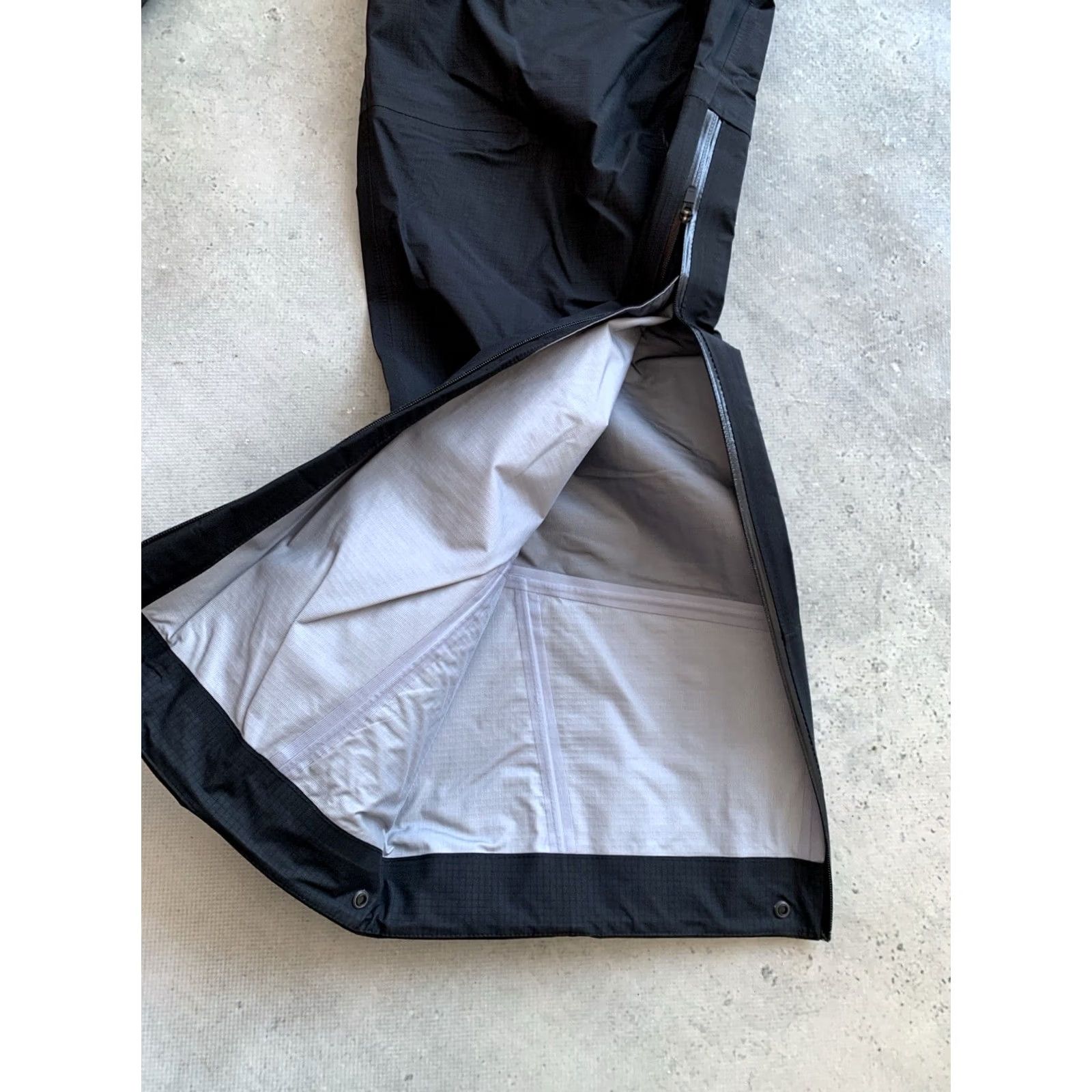 Marmot MARMOT MITRE PEAK 3L GORE TEX Shell MOUNTAINEERING Pants Women’s XL Black Rain Pants Womens Size 40" / US 18 - 4 Thumbnail