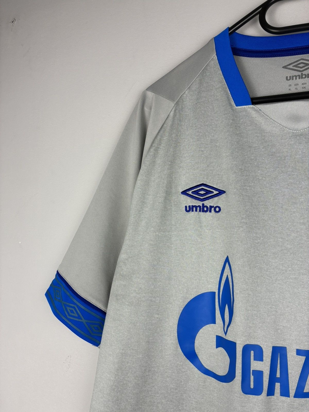 Umbro Umbro Schalke 04 2018/2019 away jersey Size US XL / EU 56 / 4 - 2 Thumbnail
