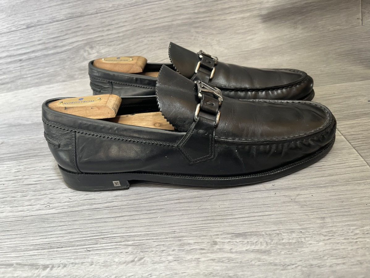Louis Vuitton Louis Vuitton major LV logo casual leather loafers. Size US 9 / EU 42 - 8 Thumbnail