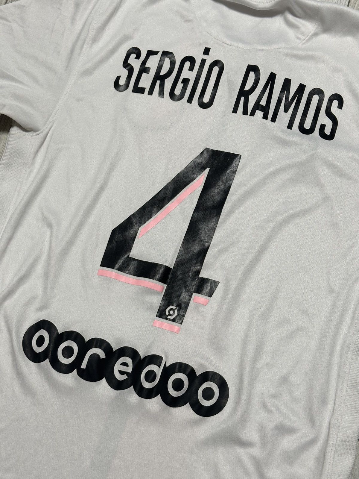 Jordan Brand Nike Paris Saint-Germain 2021 2022 jersey PSG Sergio Ramos Size US S / EU 44-46 / 1 - 7 Thumbnail