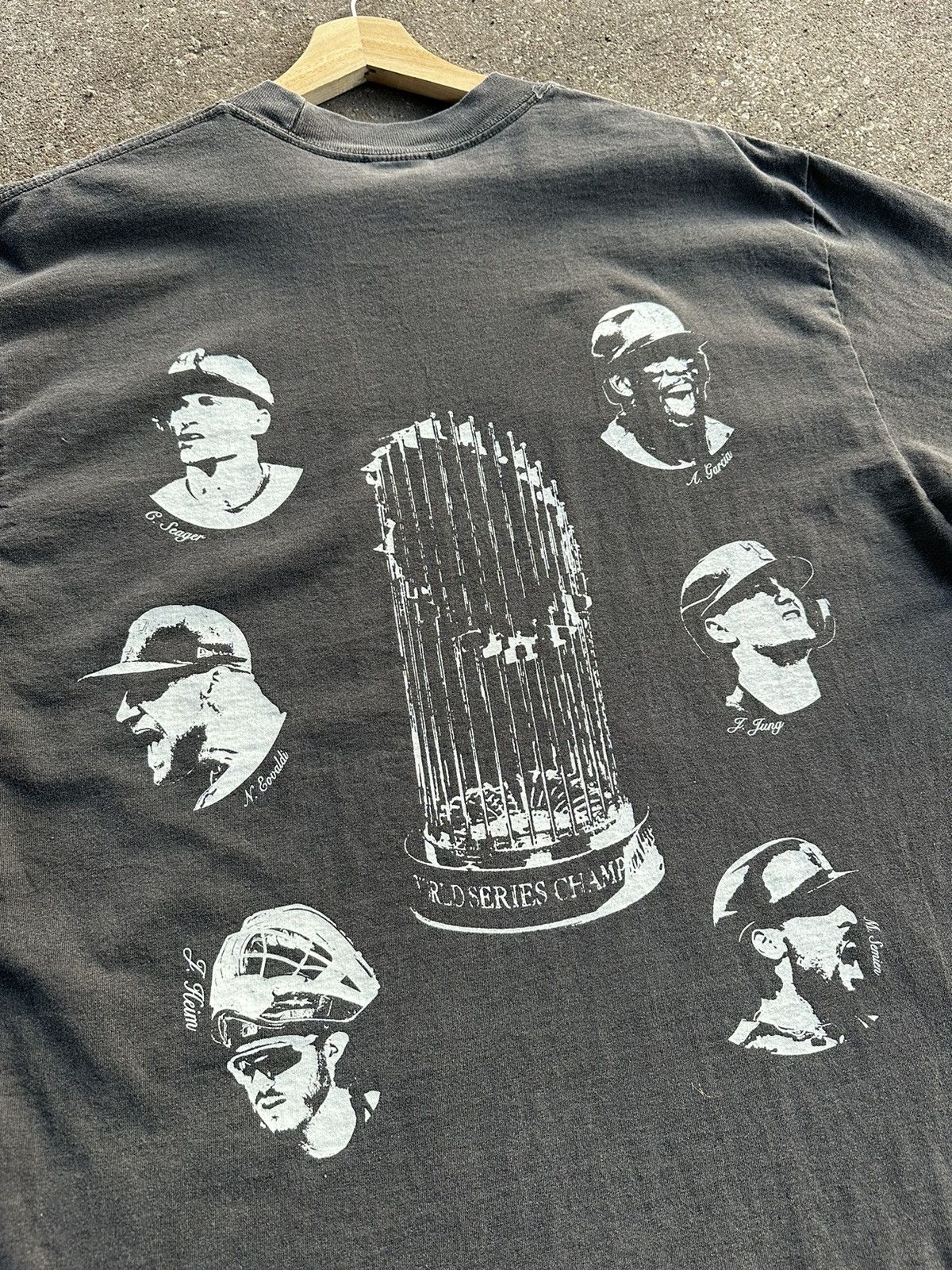 MLB Heavyweight Texas Rangers World Series Champions Size US XL / EU 56 / 4 - 4 Thumbnail