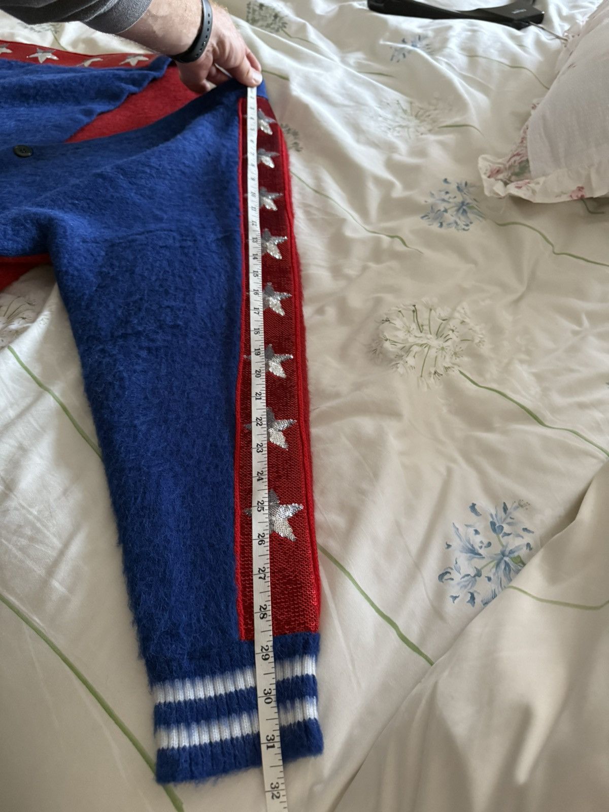 Celine $3.2k 🤑 SS23 Celine embellished sequin star cardigan alpaca Size US M / EU 48-50 / 2 - 9 Thumbnail