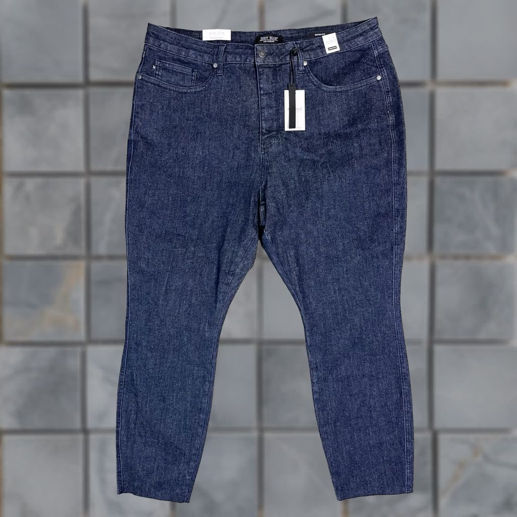 Vintage Judy Blue Jeans Womens 22W Blue High Rise Tummy Control Stretch Denim Straight City Jeans Womens Plus Size 22W Blue High Rise Stretch Denim Size 40" / US 18 - 1 Thumbnail