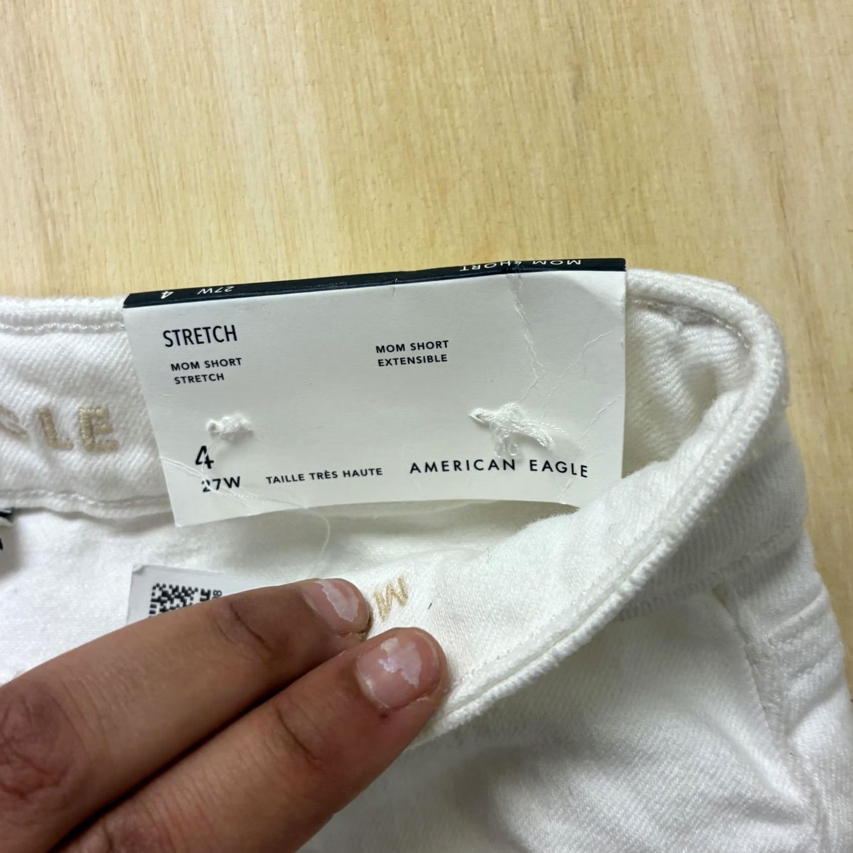 Vintage American Eagle Womens 4 White Mom Cuffed Denim Cotton Stretch Casual Shorts Size 27" / US 4 / IT 40 - 6 Thumbnail