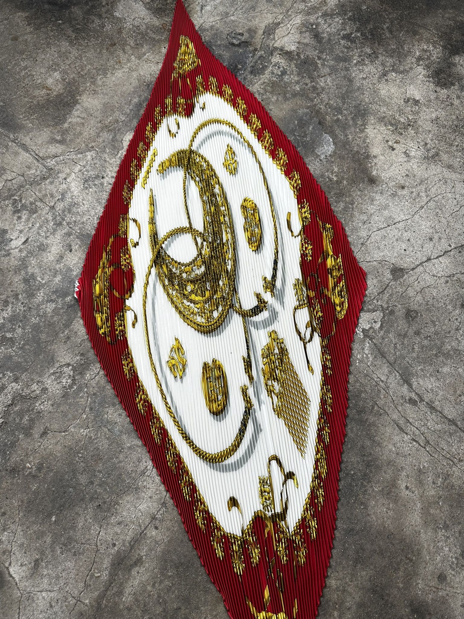Hermes Hermes Paris Pleated Les Cavaliers D'or Silk Scarf Size ONE SIZE - 6 Thumbnail