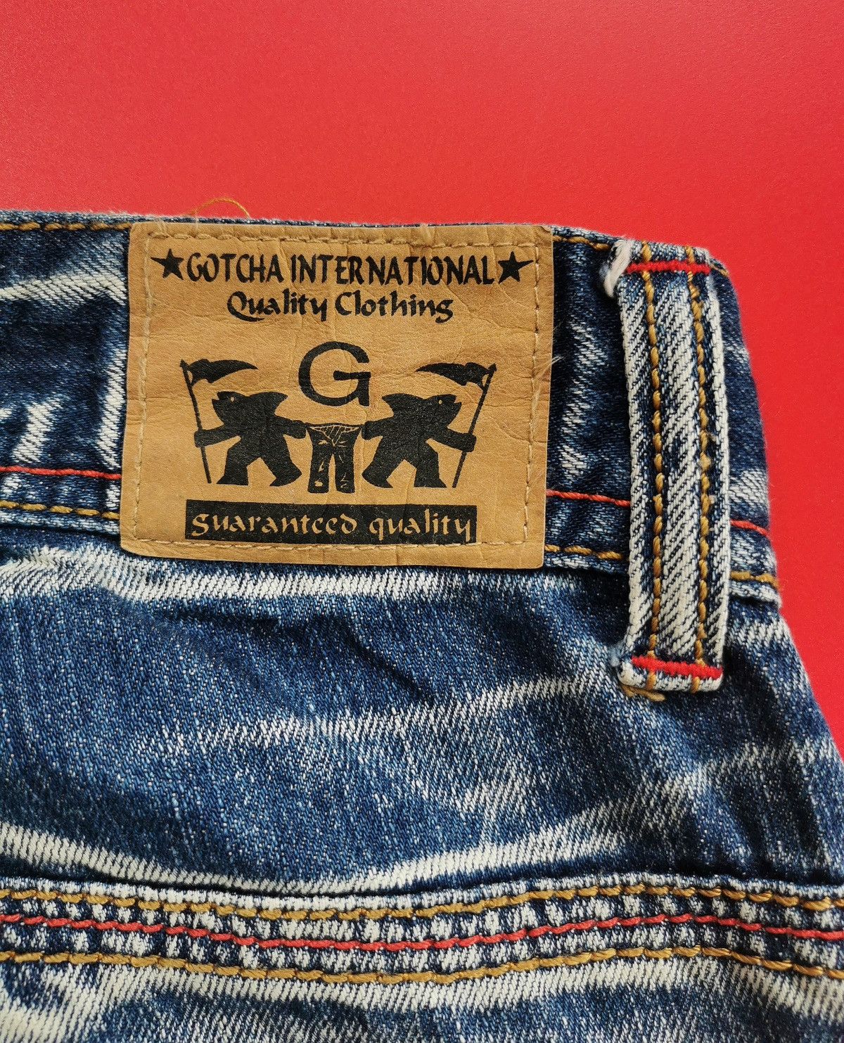 Gotcha Vintage Gotcha Surf Print Distressed Jeans Size US 30 / EU 46 - 12 Thumbnail
