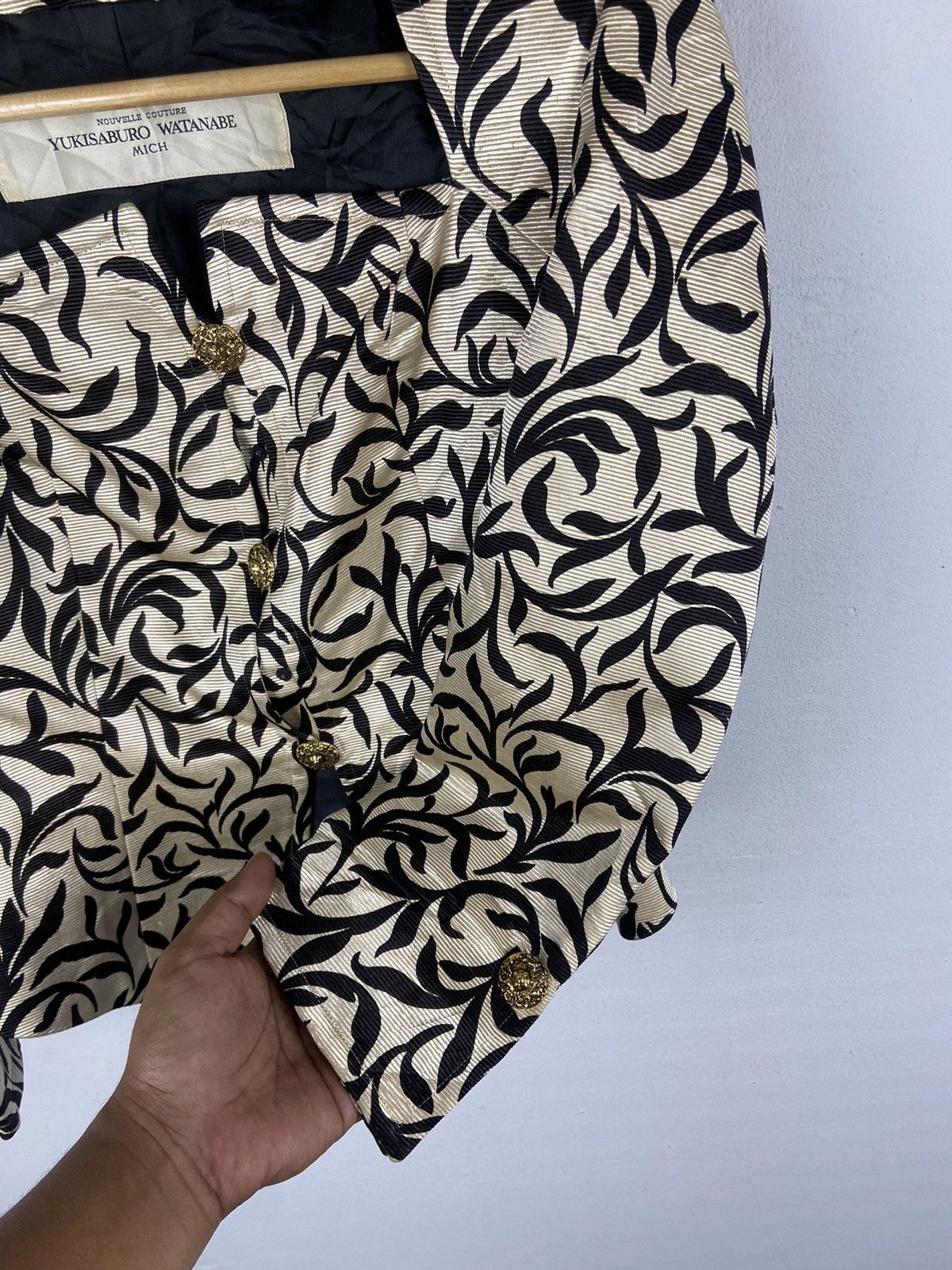 Japanese Brand YUKISABURO WATANABE TRIBAL DESIGN COAT Size S / US 4 / IT 40 - 4 Thumbnail