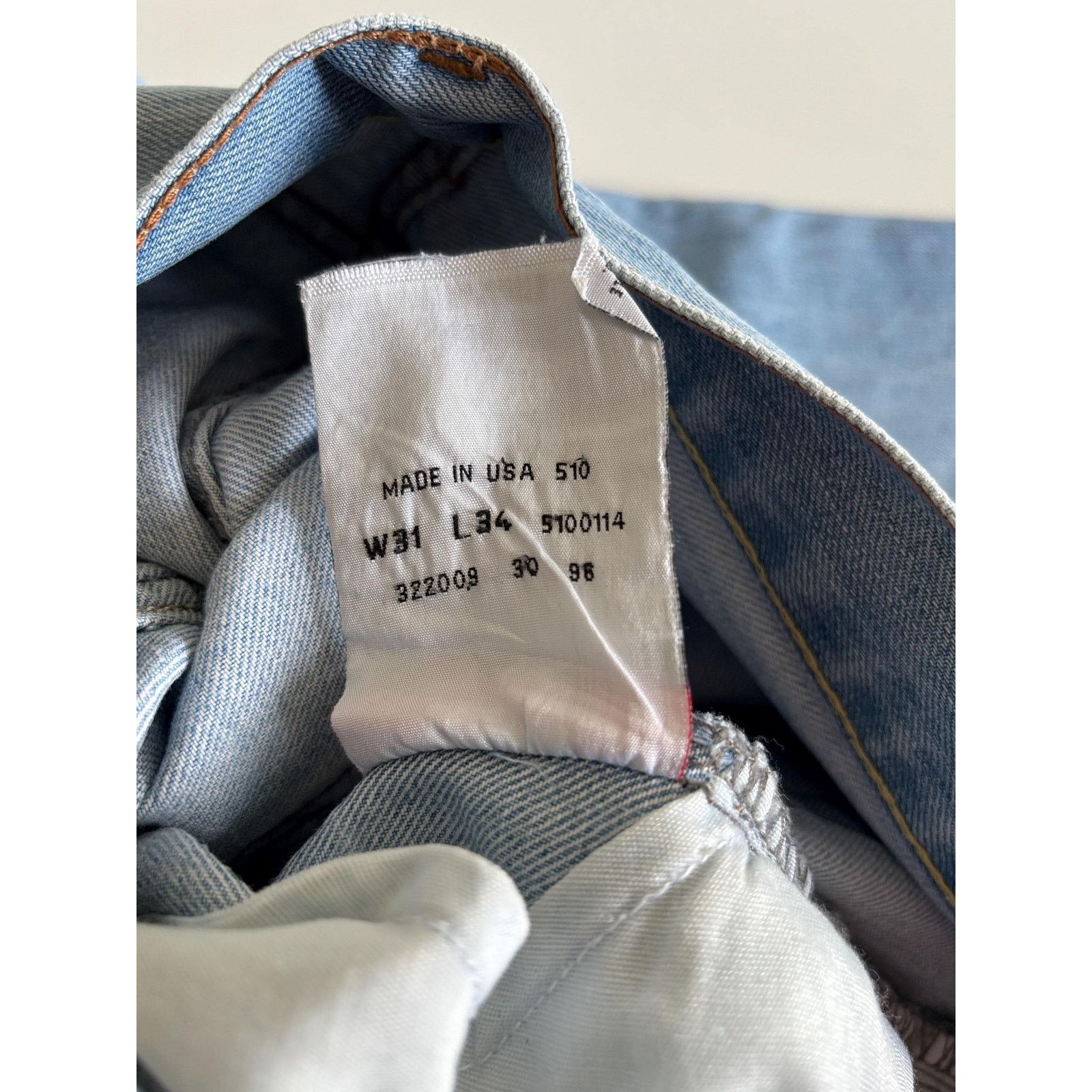 Levi's × Vintage Levi’s 510 Jeans W31 L34 Made in USA 1996 Light Wash Slim Size US 31 - 8 Thumbnail