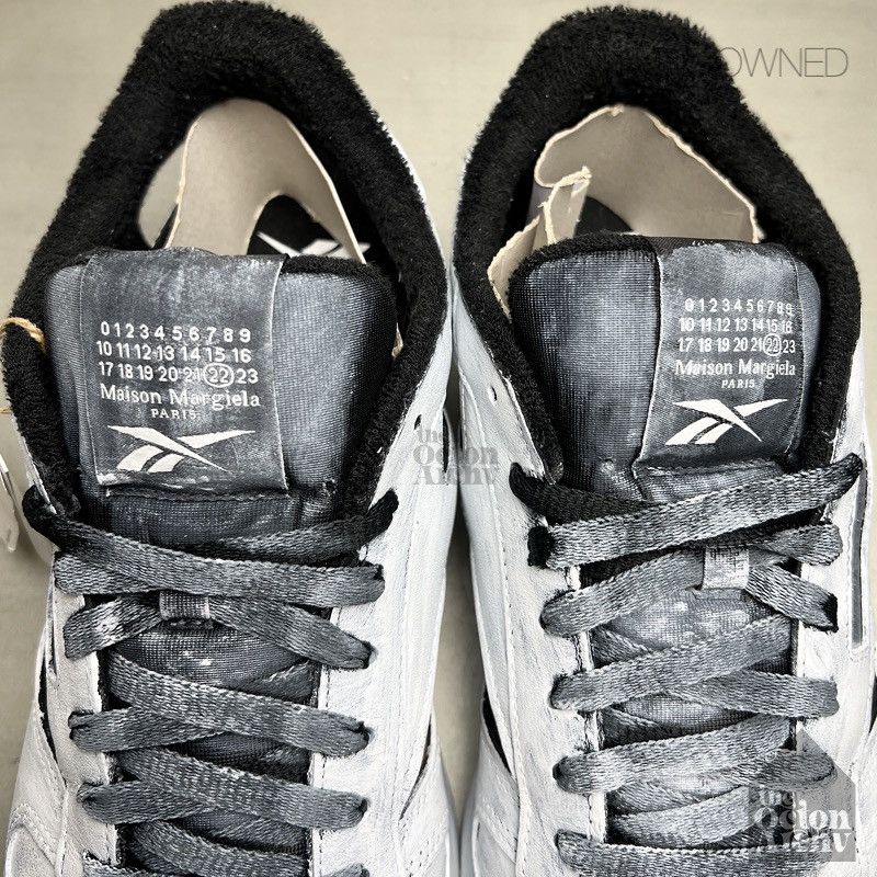 Maison Margiela × Reebok Maison Margiela x Reebok Classic Leather Tabi DQ 'Whiteout' Size US 11.5 / EU 44-45 - 8 Thumbnail