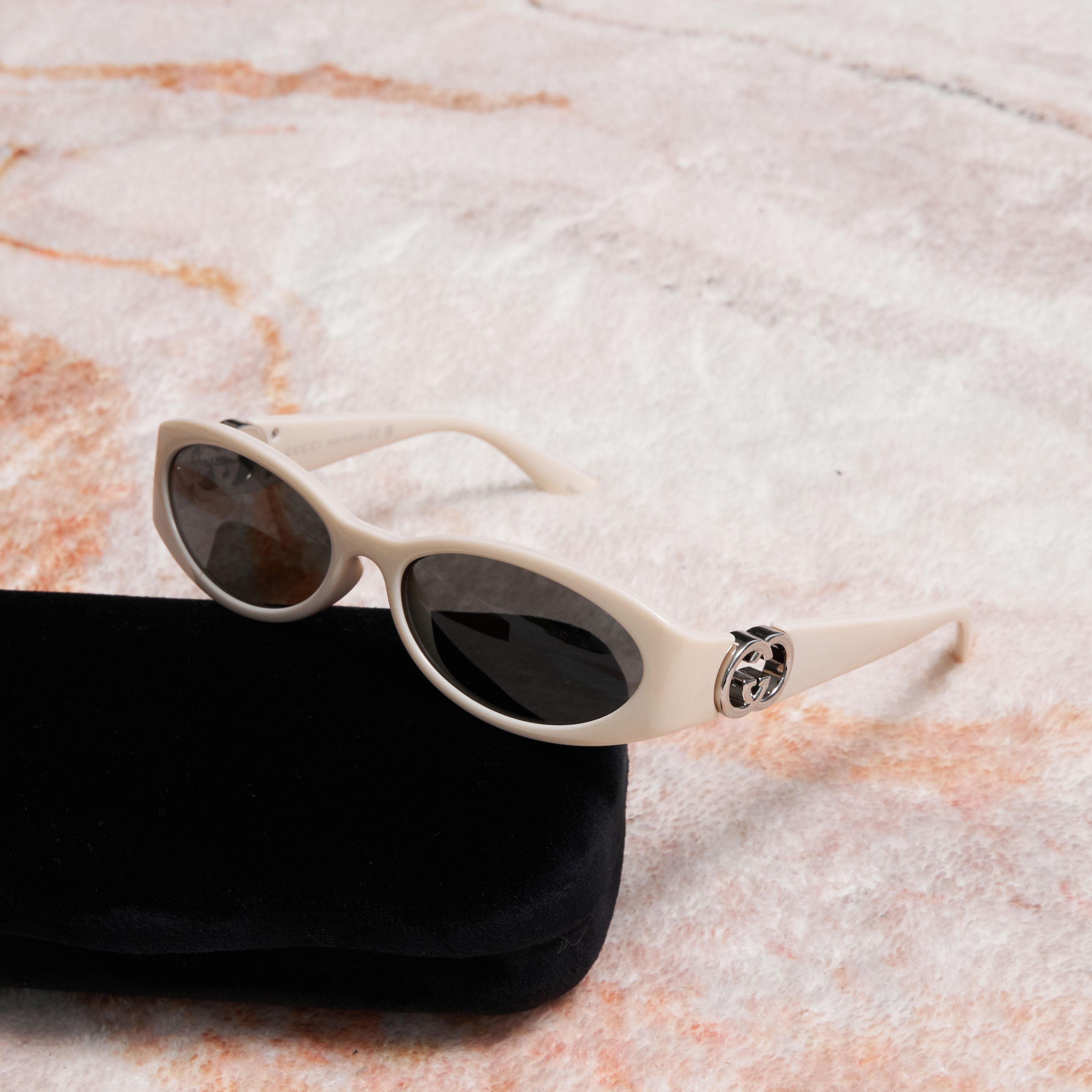 Gucci GUCCI GG1660S 004 Sunglasses WHITE Size ONE SIZE - 1 Thumbnail